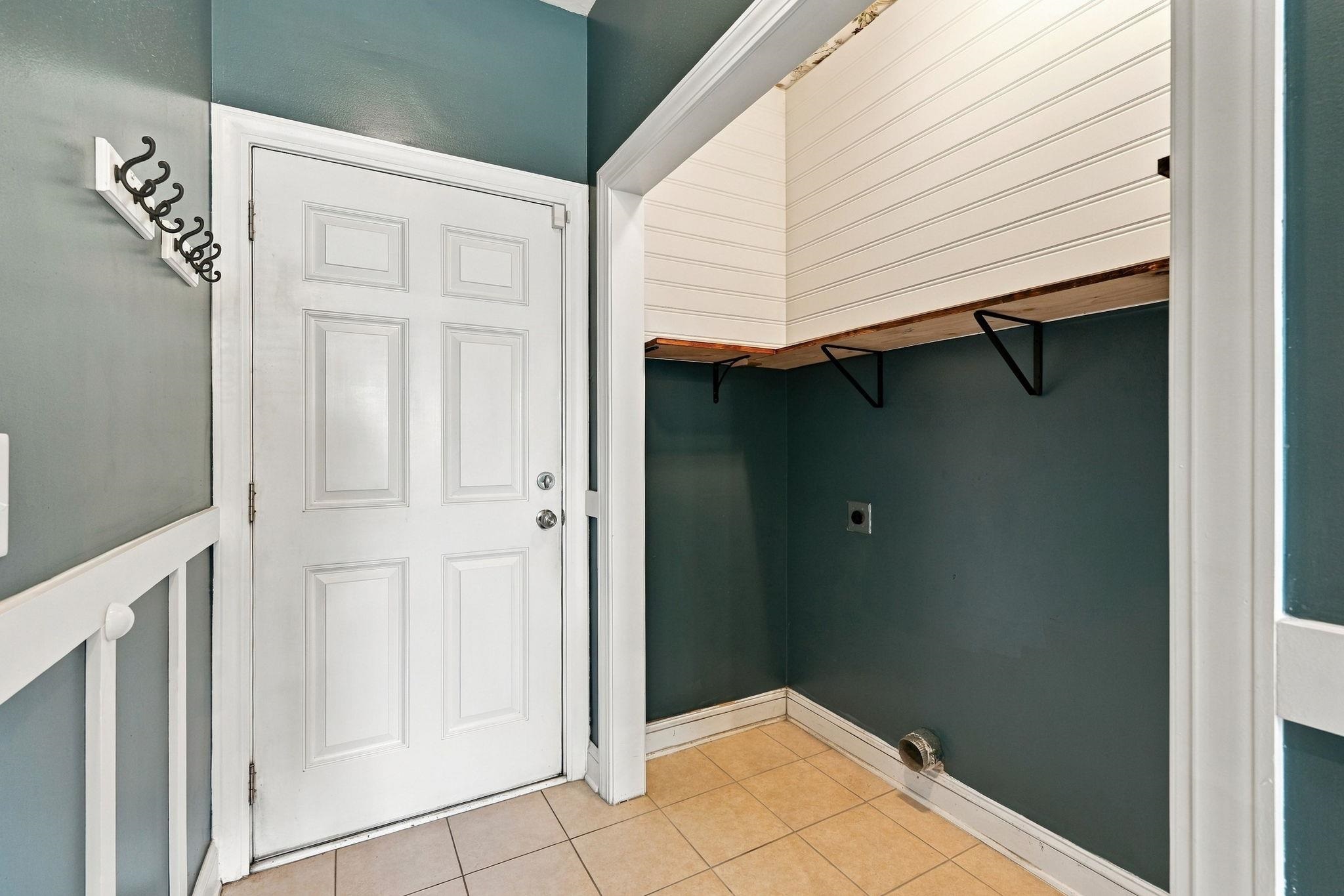 245 Colby Ct. Property Photo 24