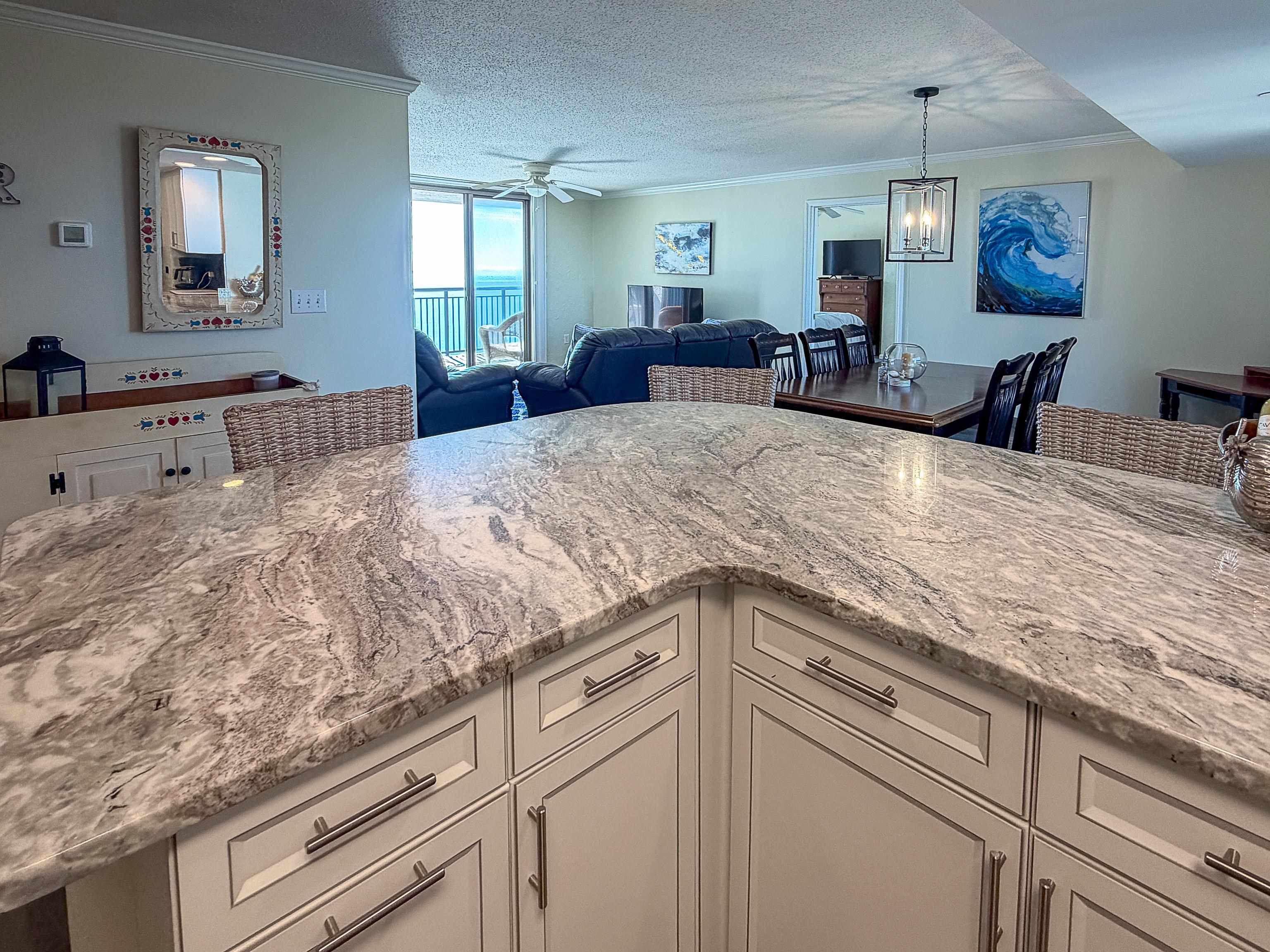 8560 Queensway Blvd. Property Photo 15