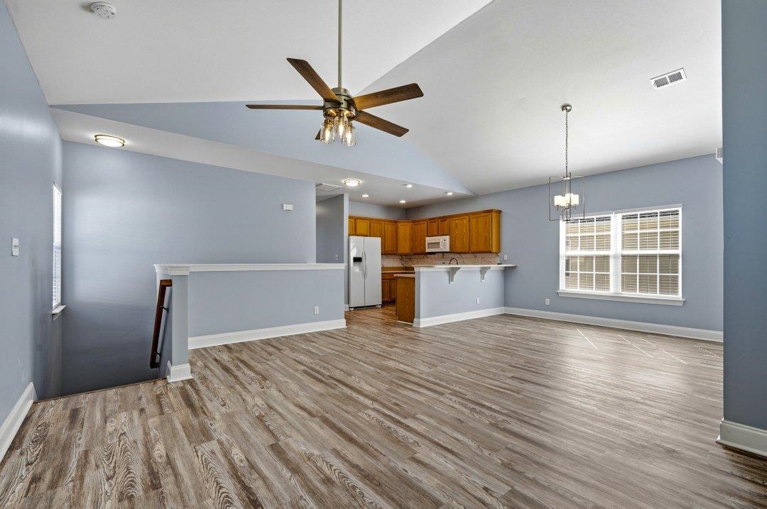 1309 Painted Tree Ln. Property Photo 8