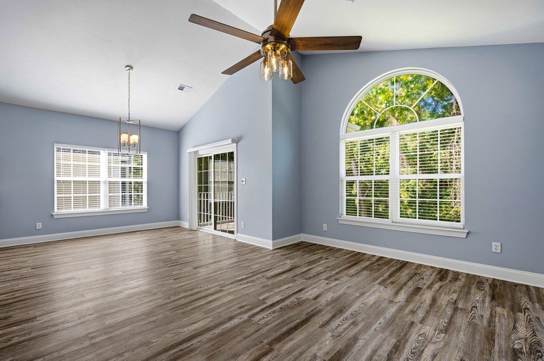 1309 Painted Tree Ln. Property Photo 10