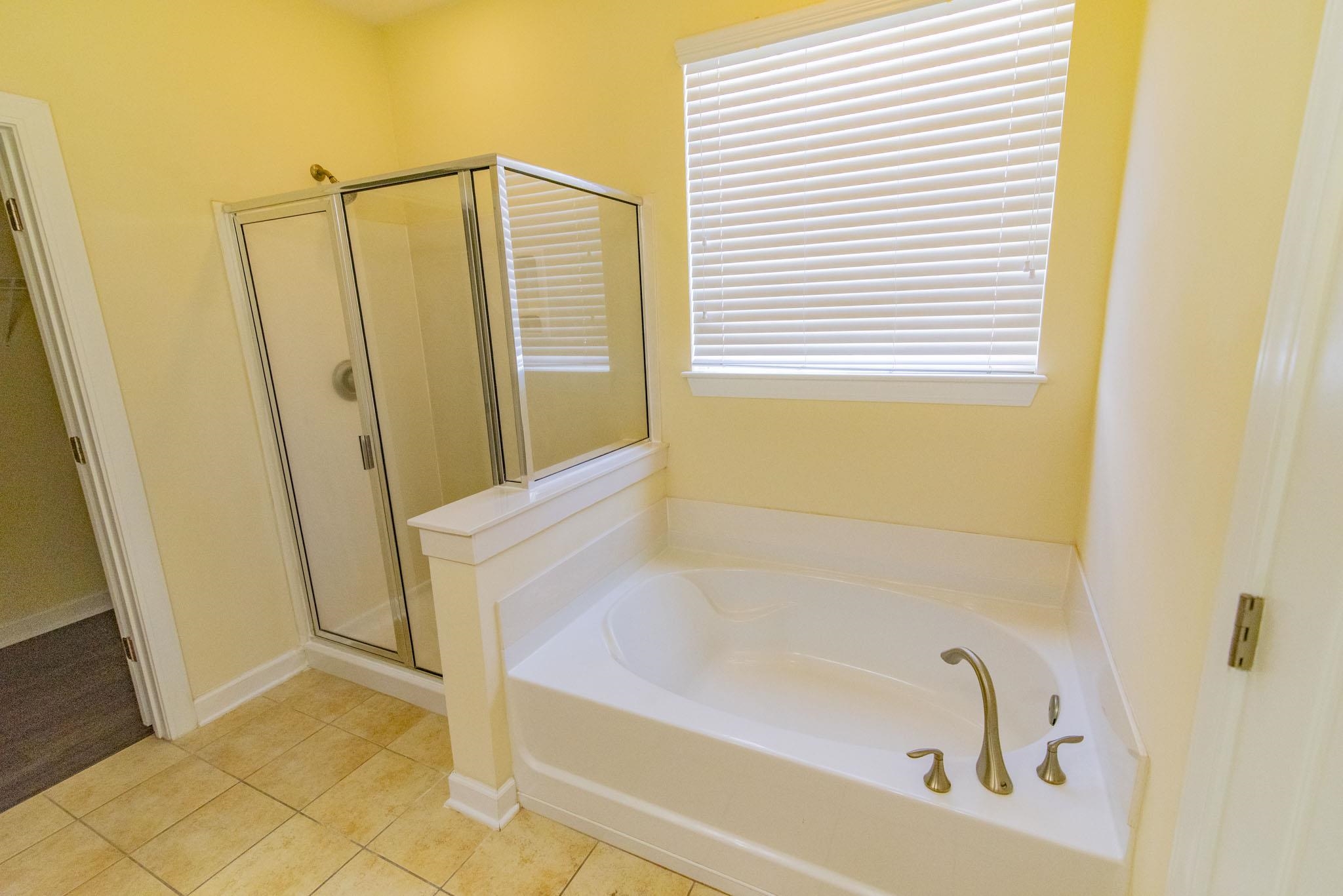 4564 Marshwood Dr. Property Photo 18