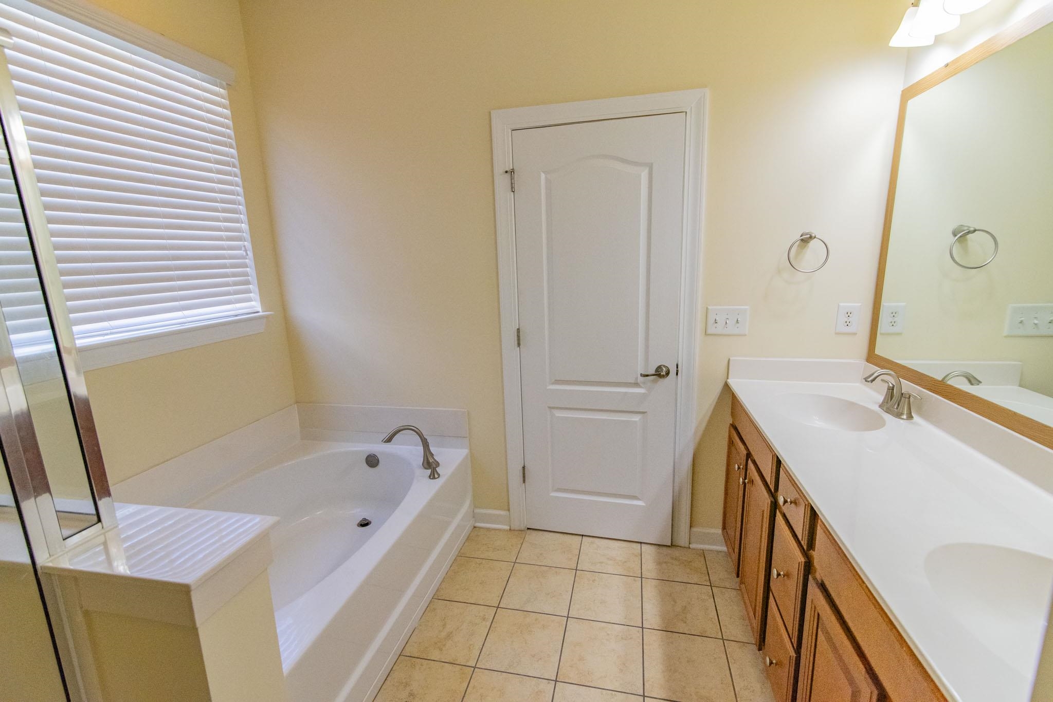 4564 Marshwood Dr. Property Photo 20