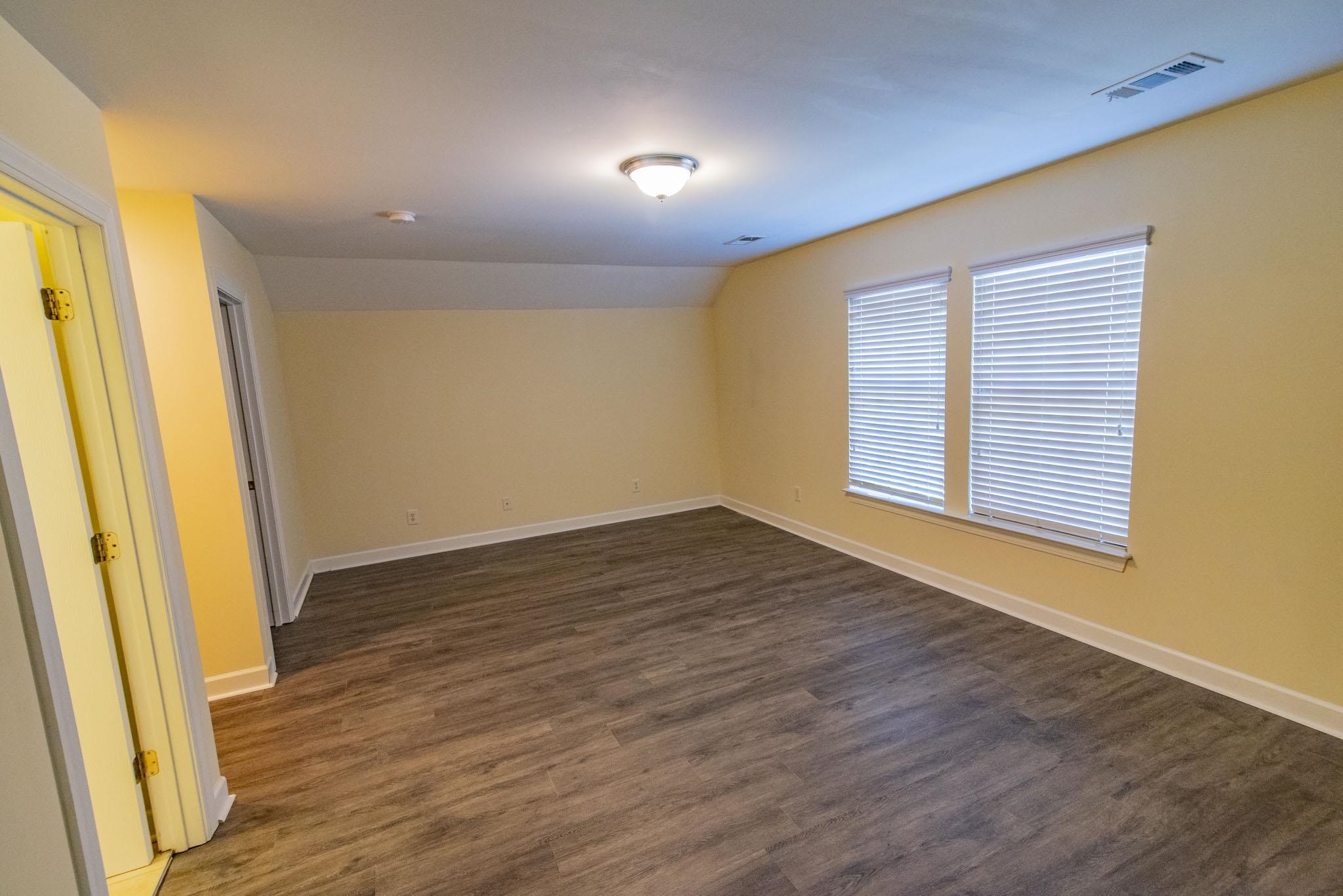 4564 Marshwood Dr. Property Photo 28