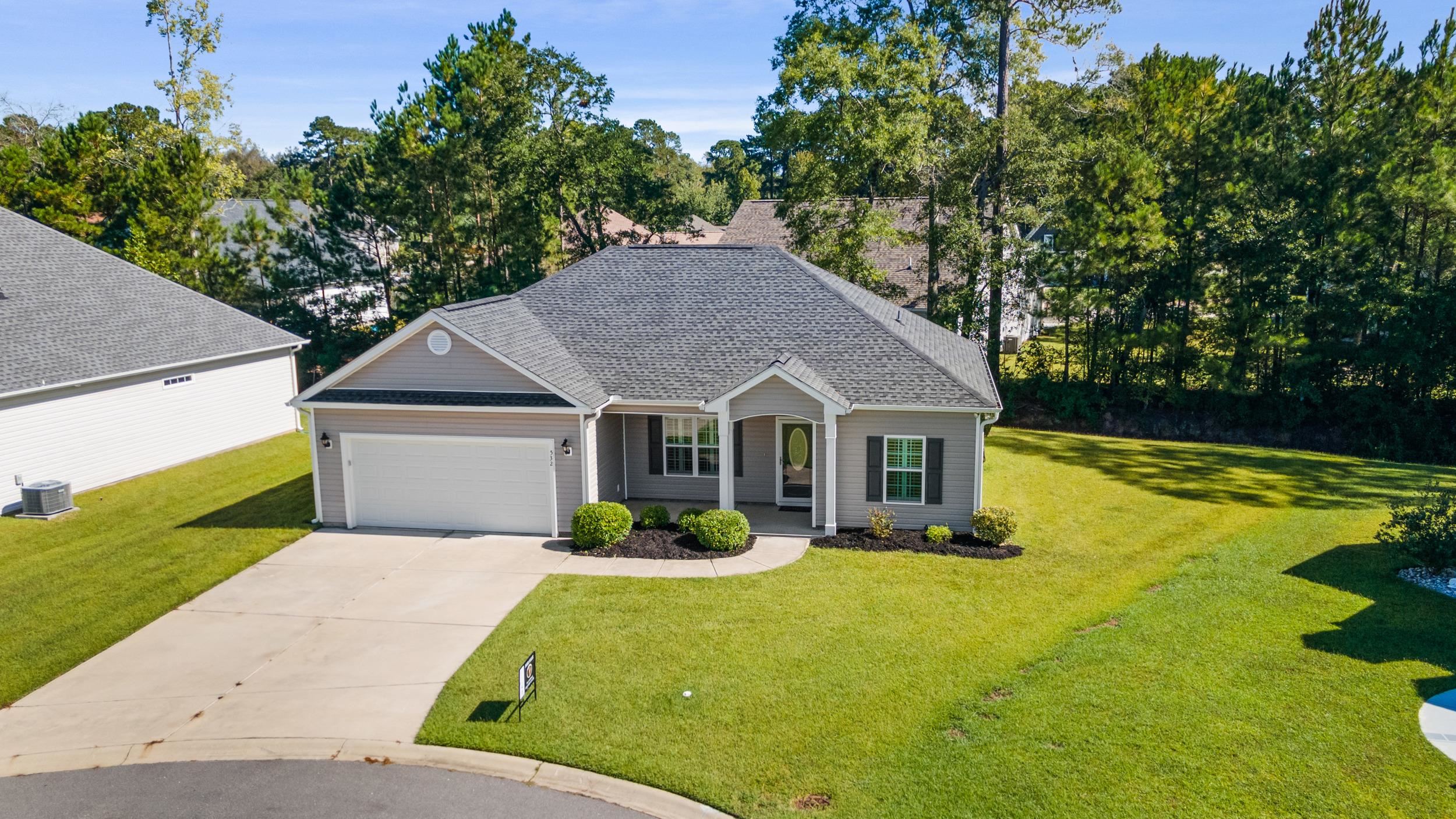 532 Whiddy Loop Property Photo 3