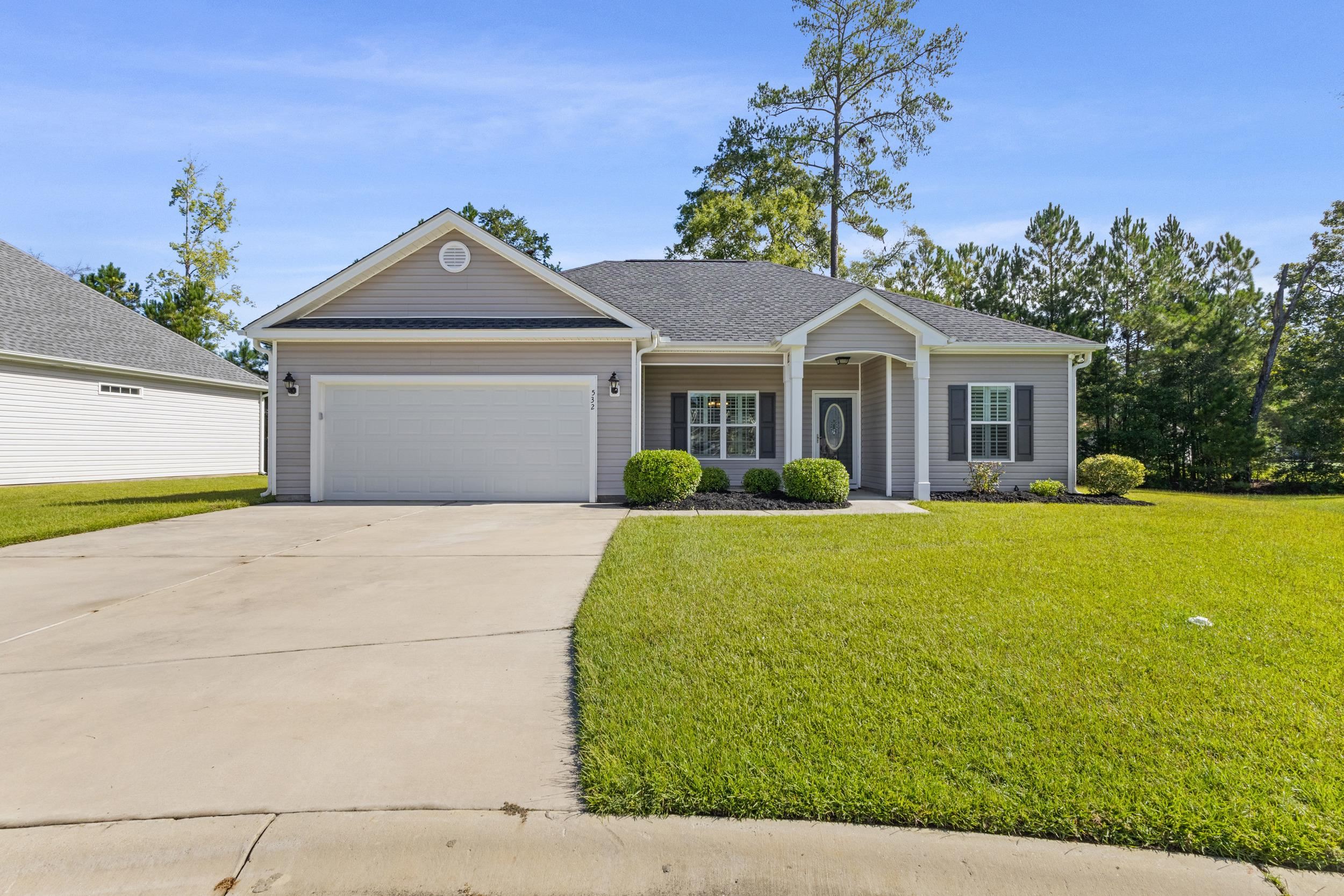 532 Whiddy Loop Property Photo 6