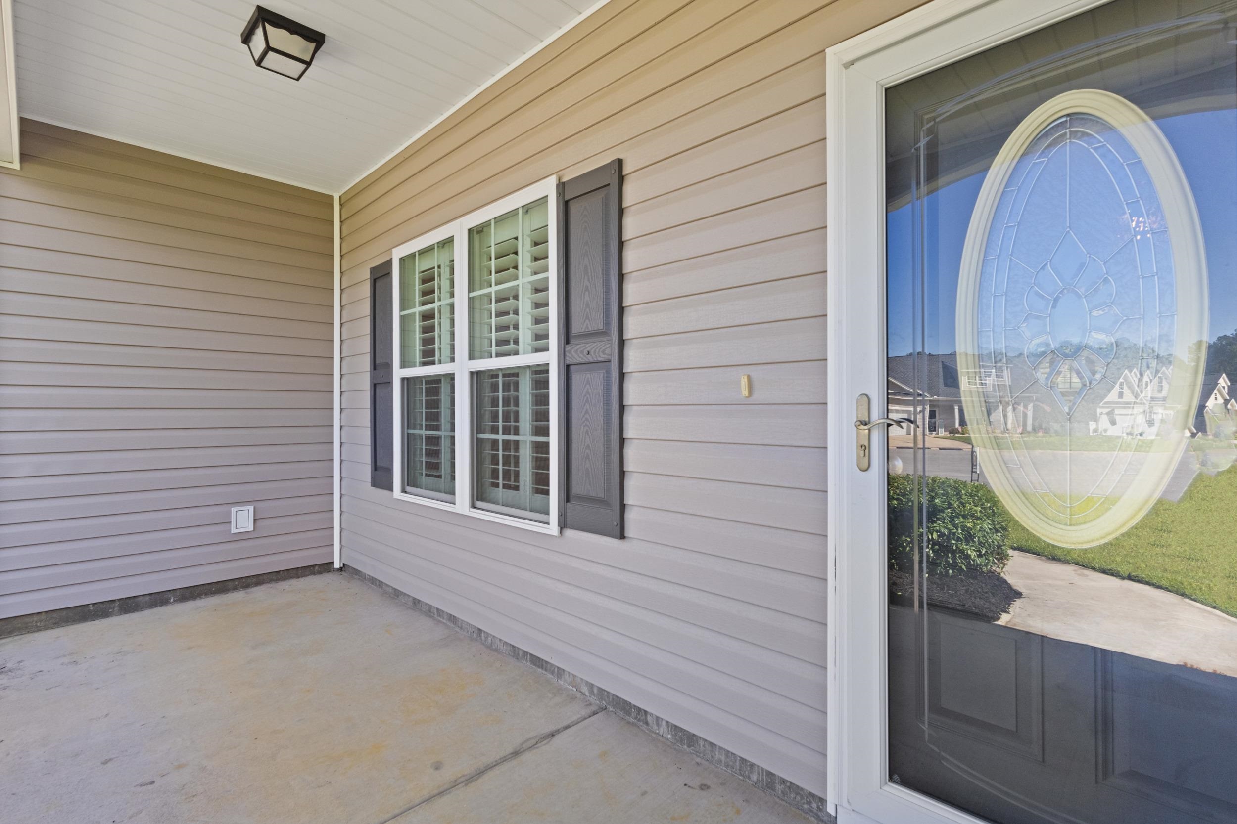 532 Whiddy Loop Property Photo 10