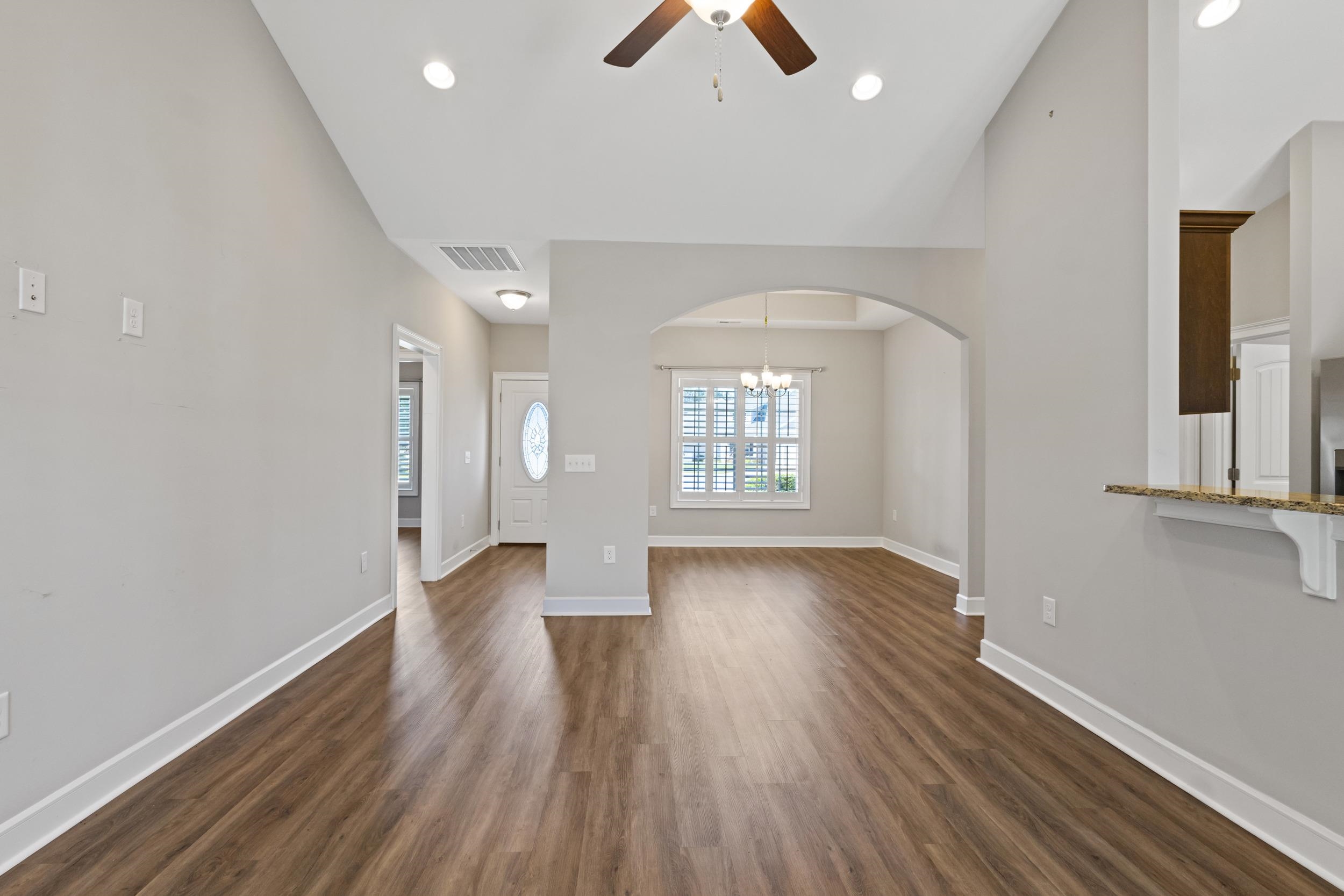 532 Whiddy Loop Property Photo 21