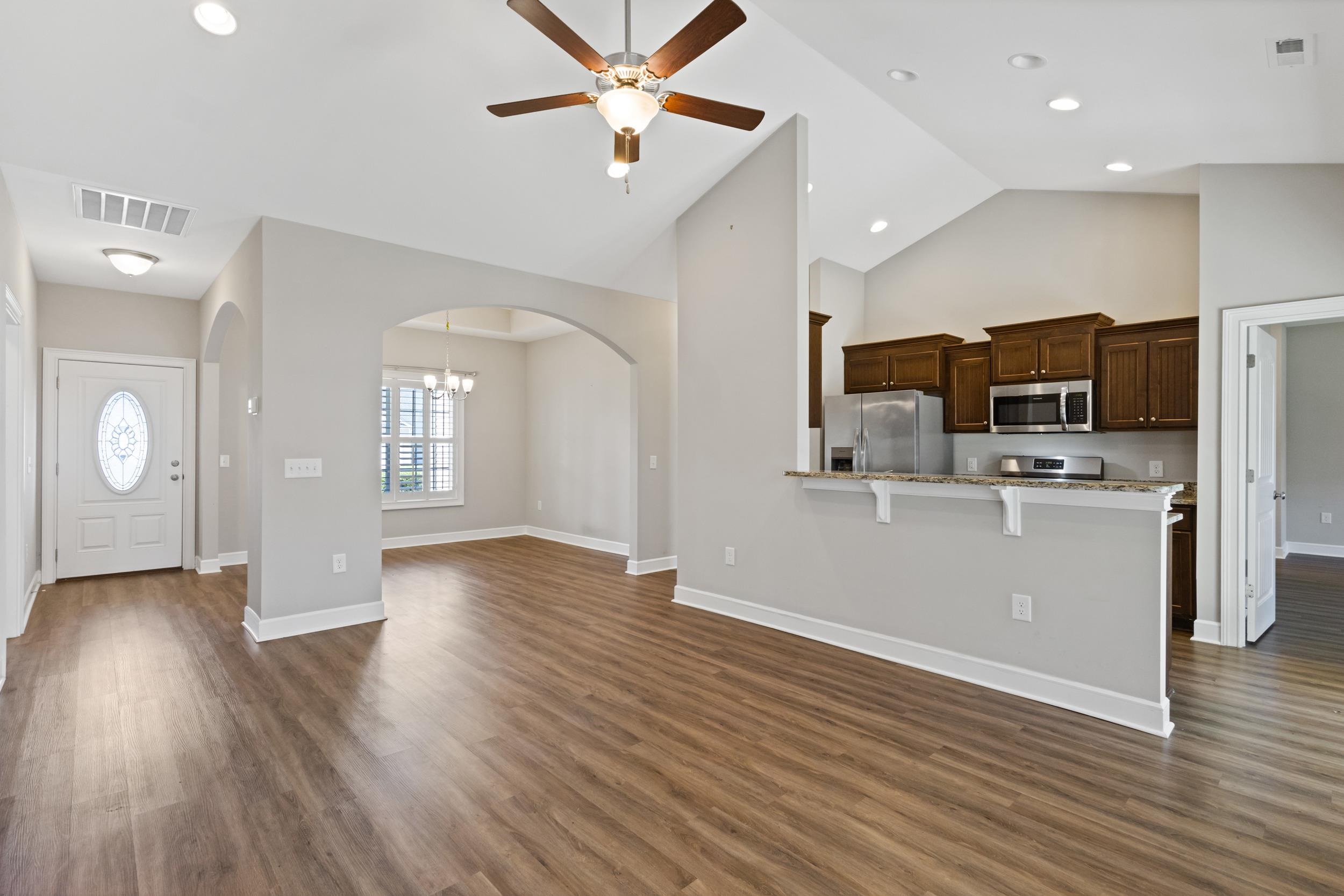 532 Whiddy Loop Property Photo 22