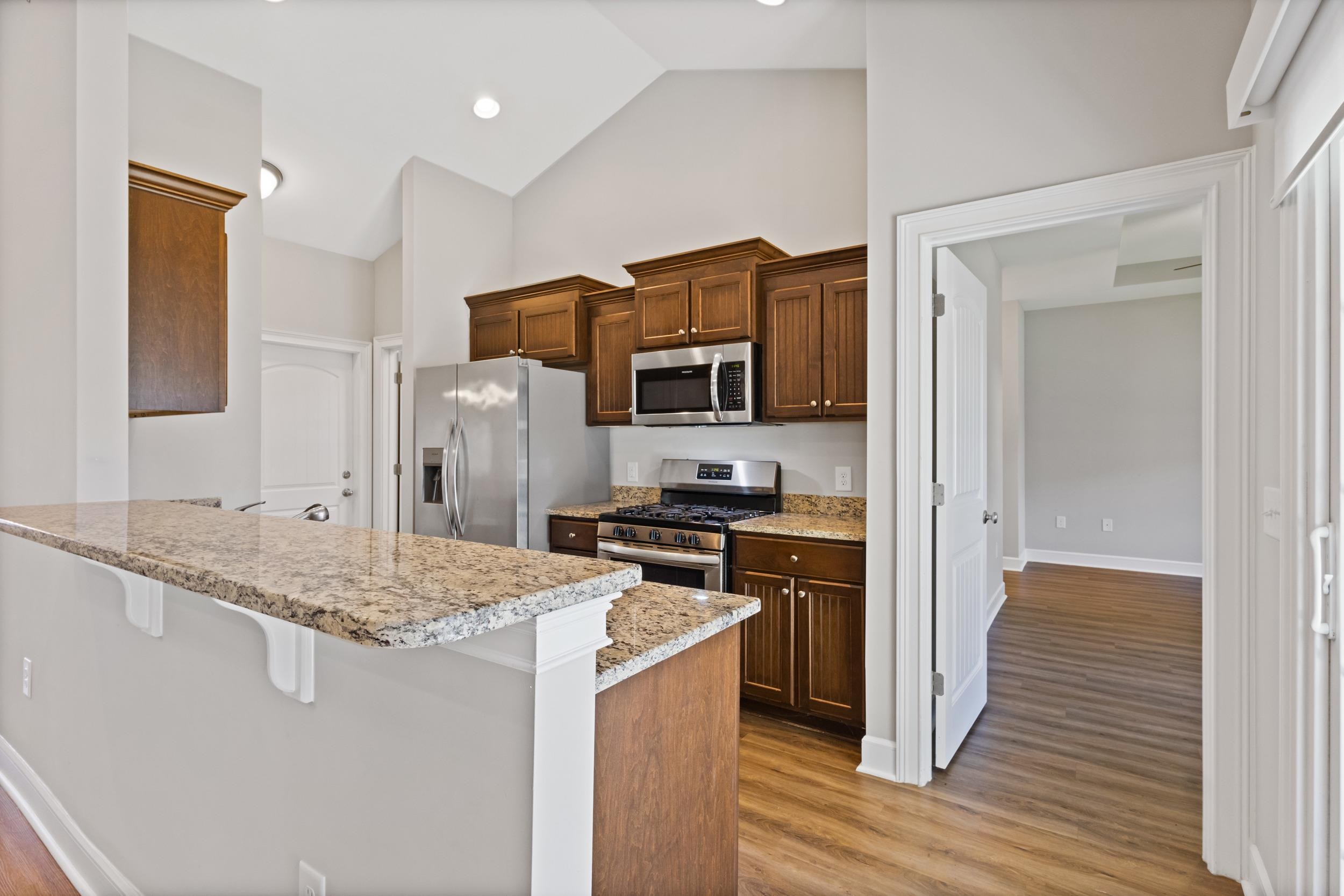 532 Whiddy Loop Property Photo 24