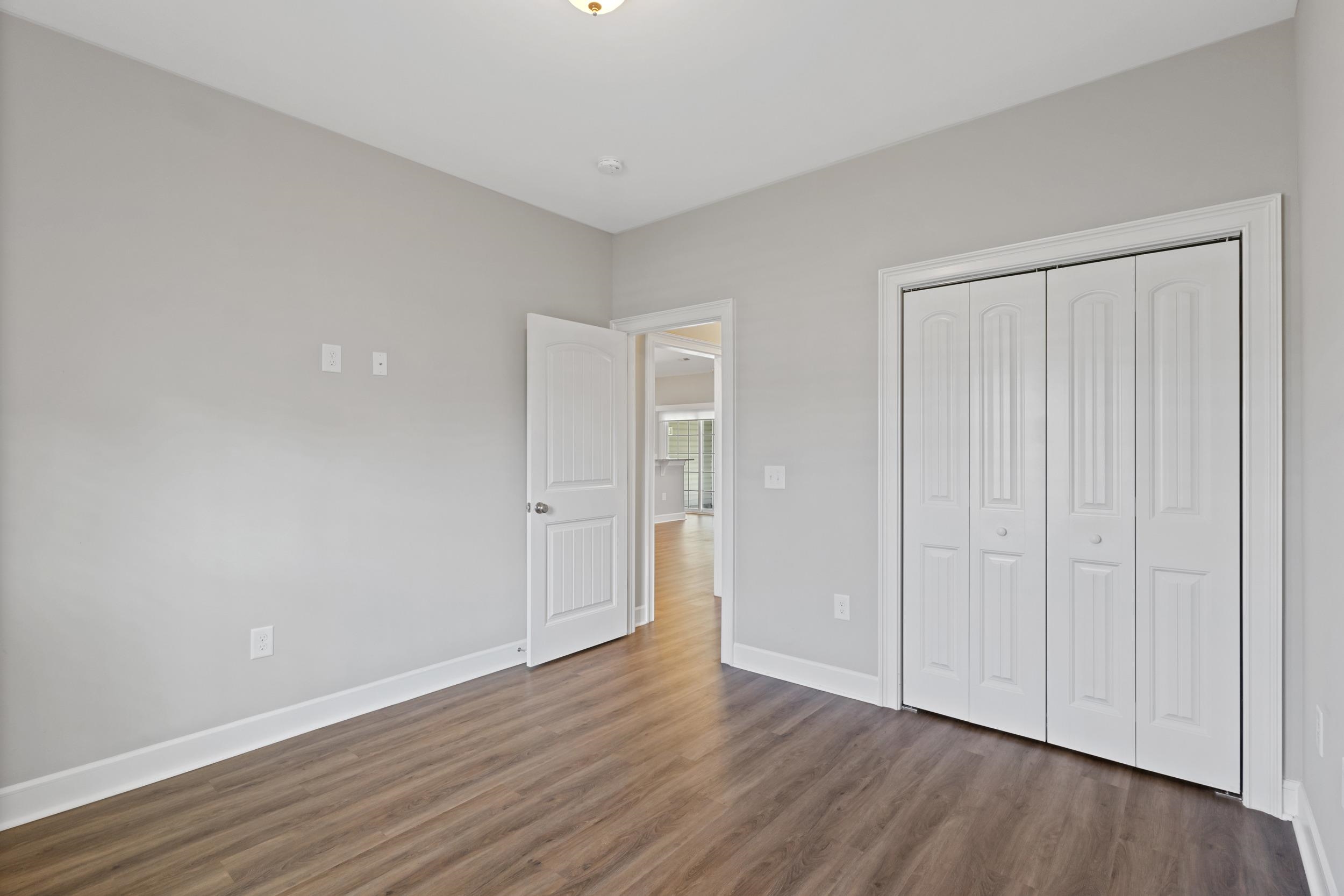 532 Whiddy Loop Property Photo 31