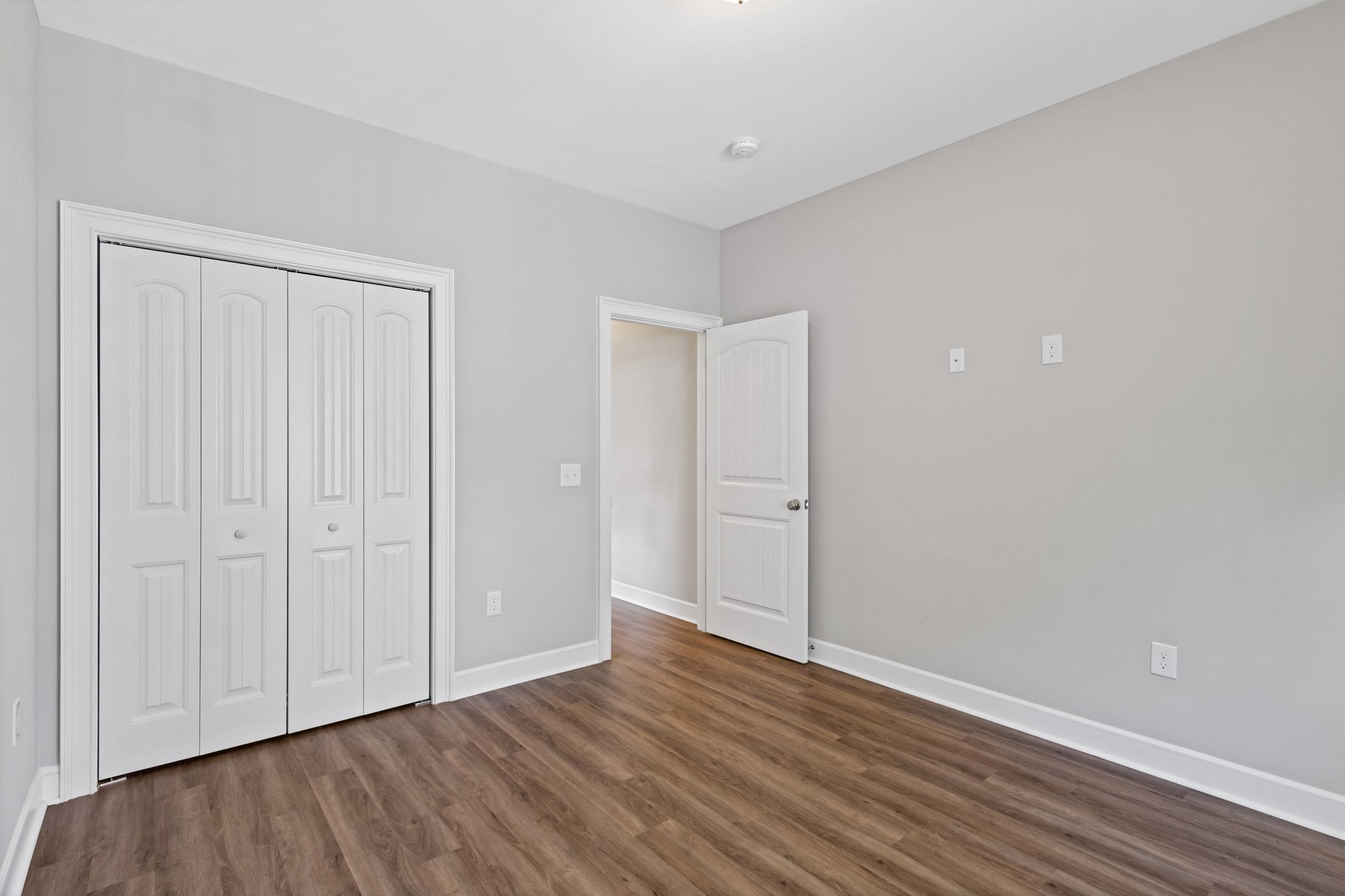 532 Whiddy Loop Property Photo 34