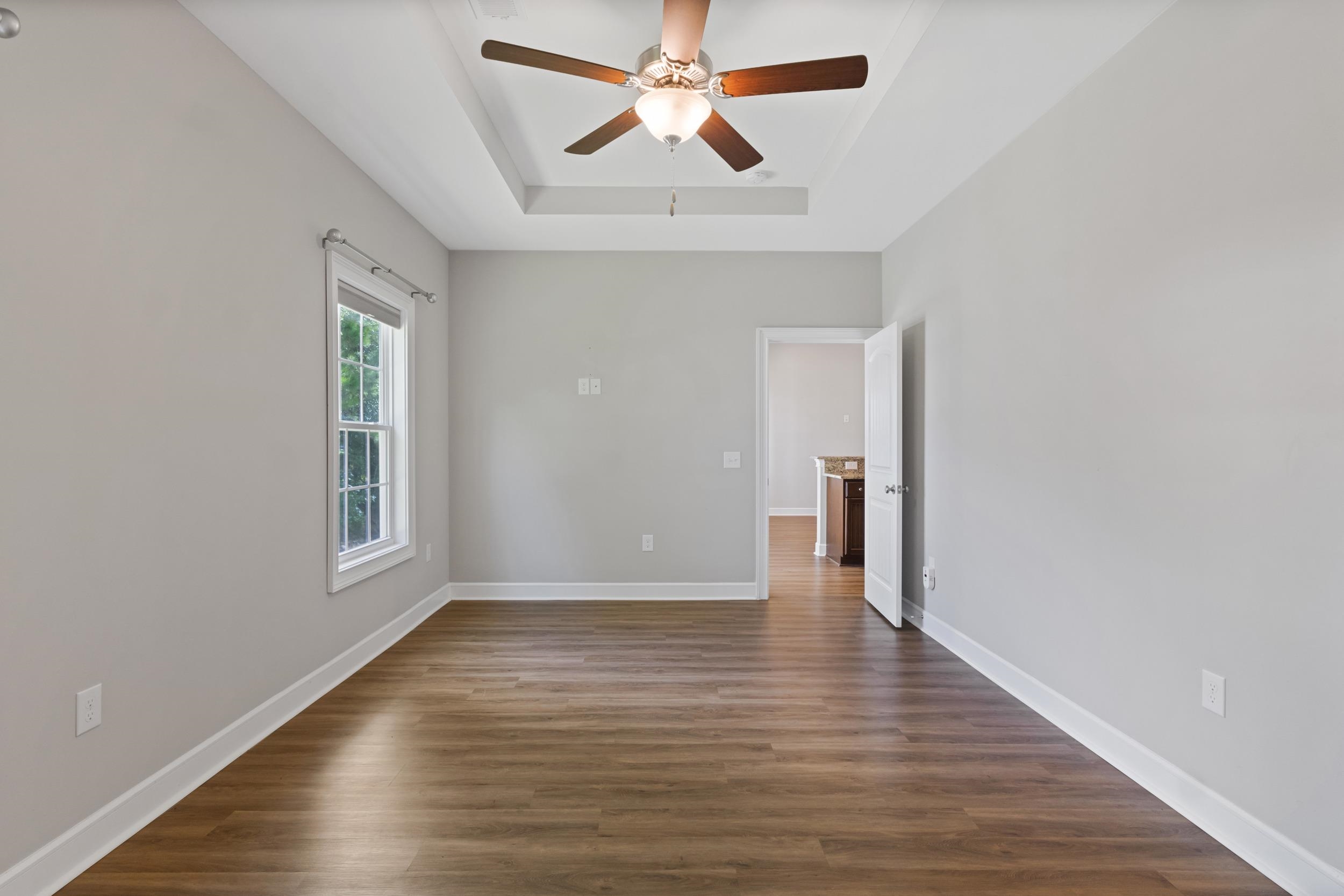 532 Whiddy Loop Property Photo 39