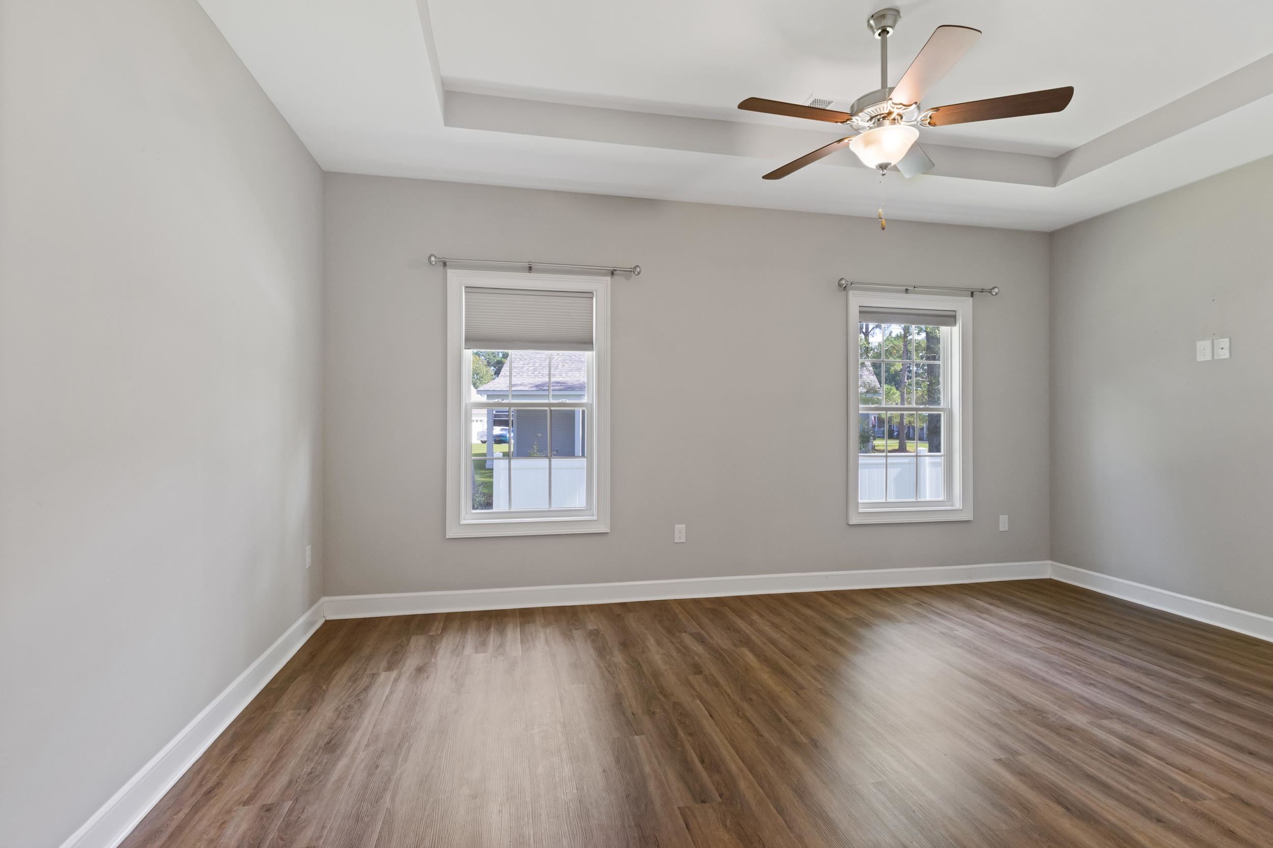532 Whiddy Loop Property Photo 40