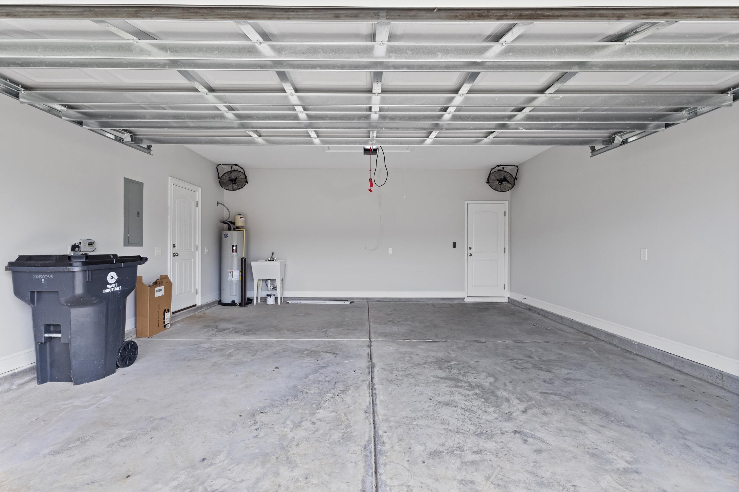 532 Whiddy Loop Property Photo 47