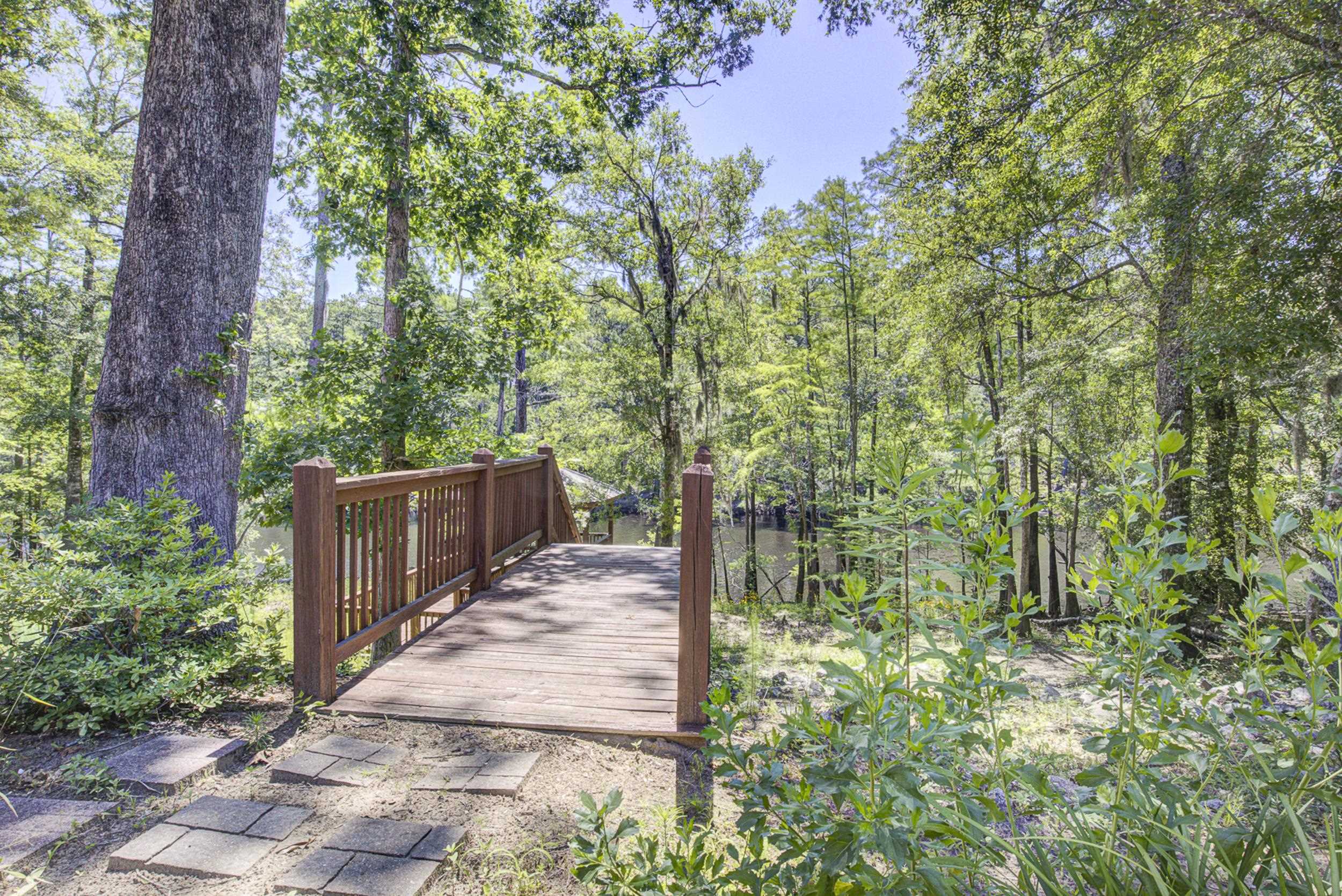 532 Whiddy Loop Property Photo 55