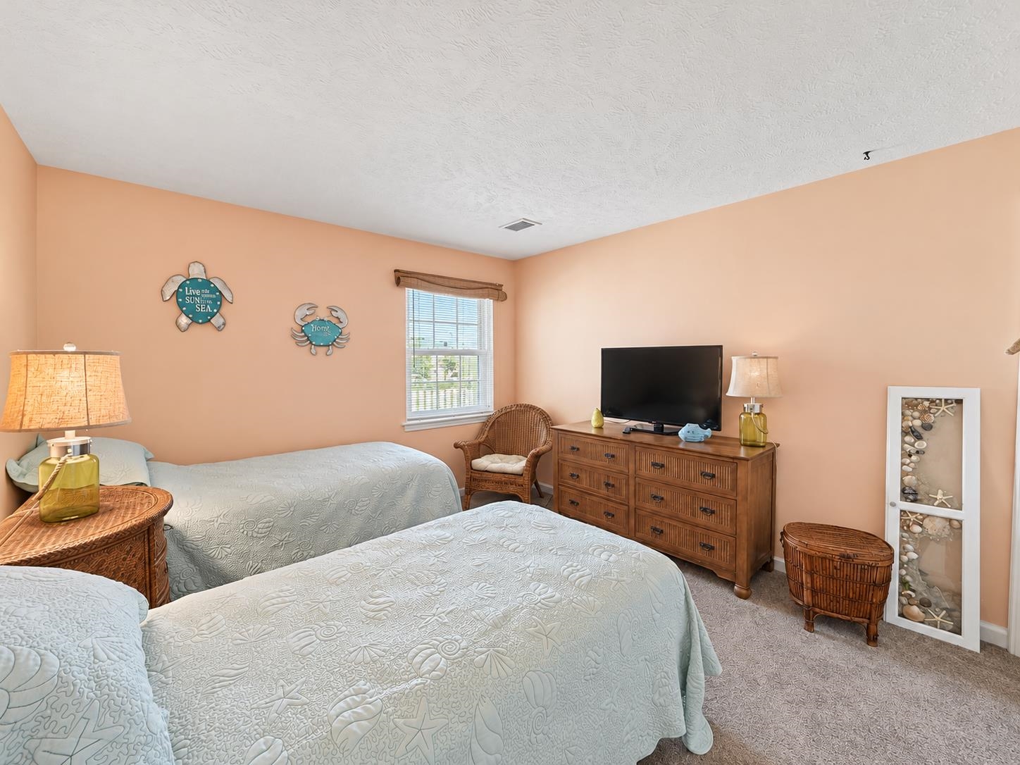 677 Tupelo Ln. Property Photo 28
