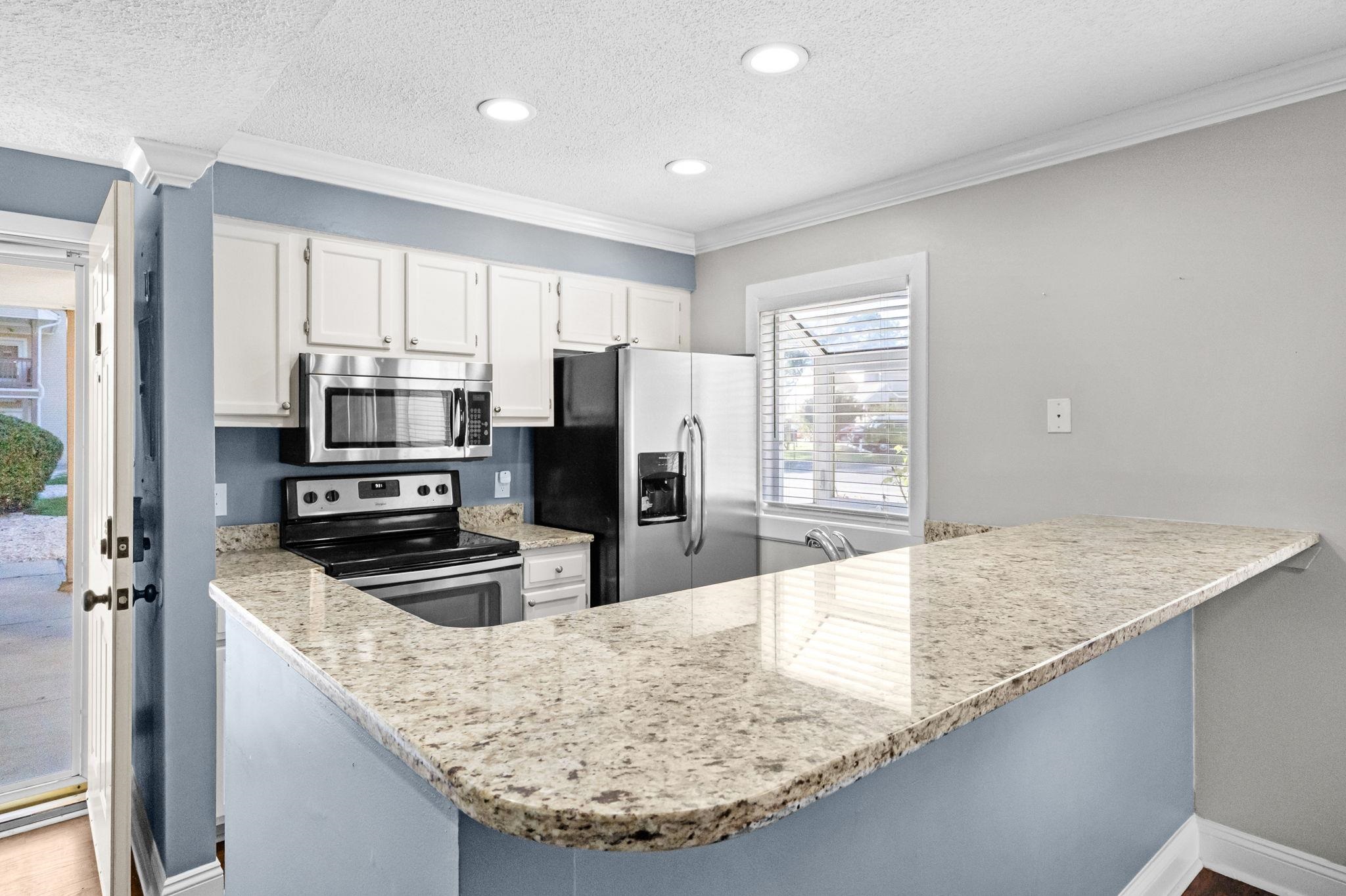 1025 Plantation Dr. Property Photo 15