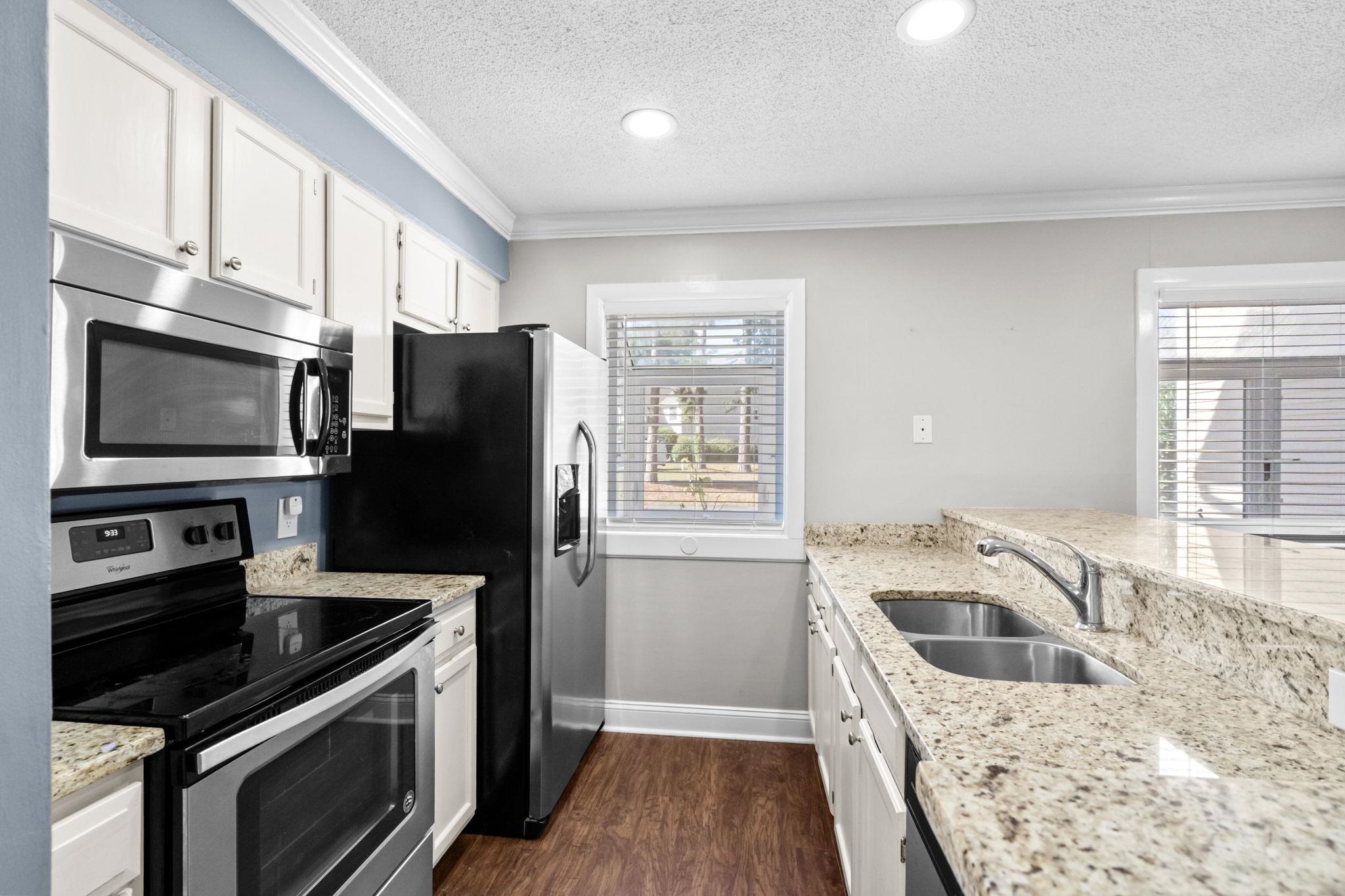 1025 Plantation Dr. Property Photo 18