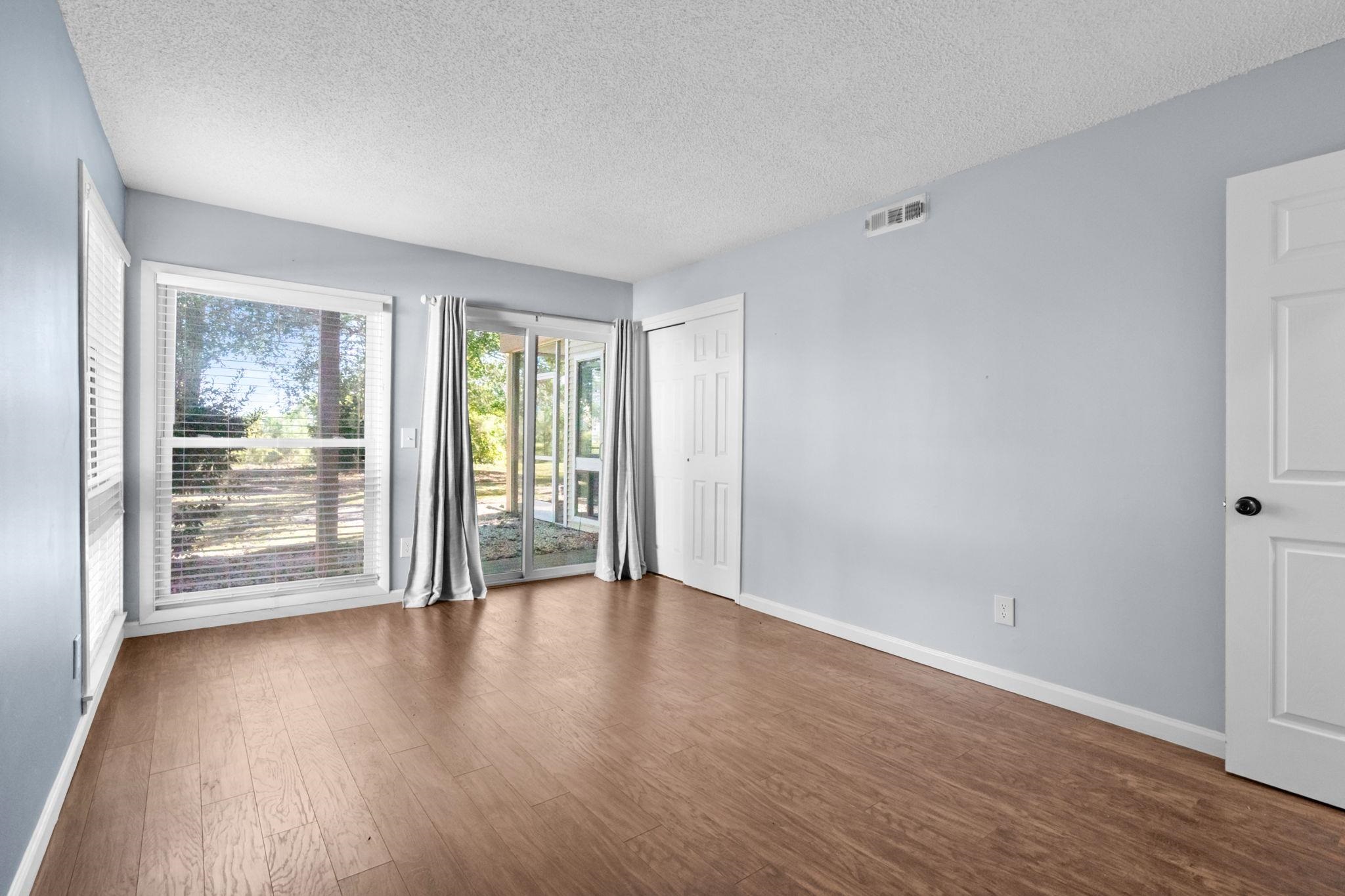 1025 Plantation Dr. Property Photo 31