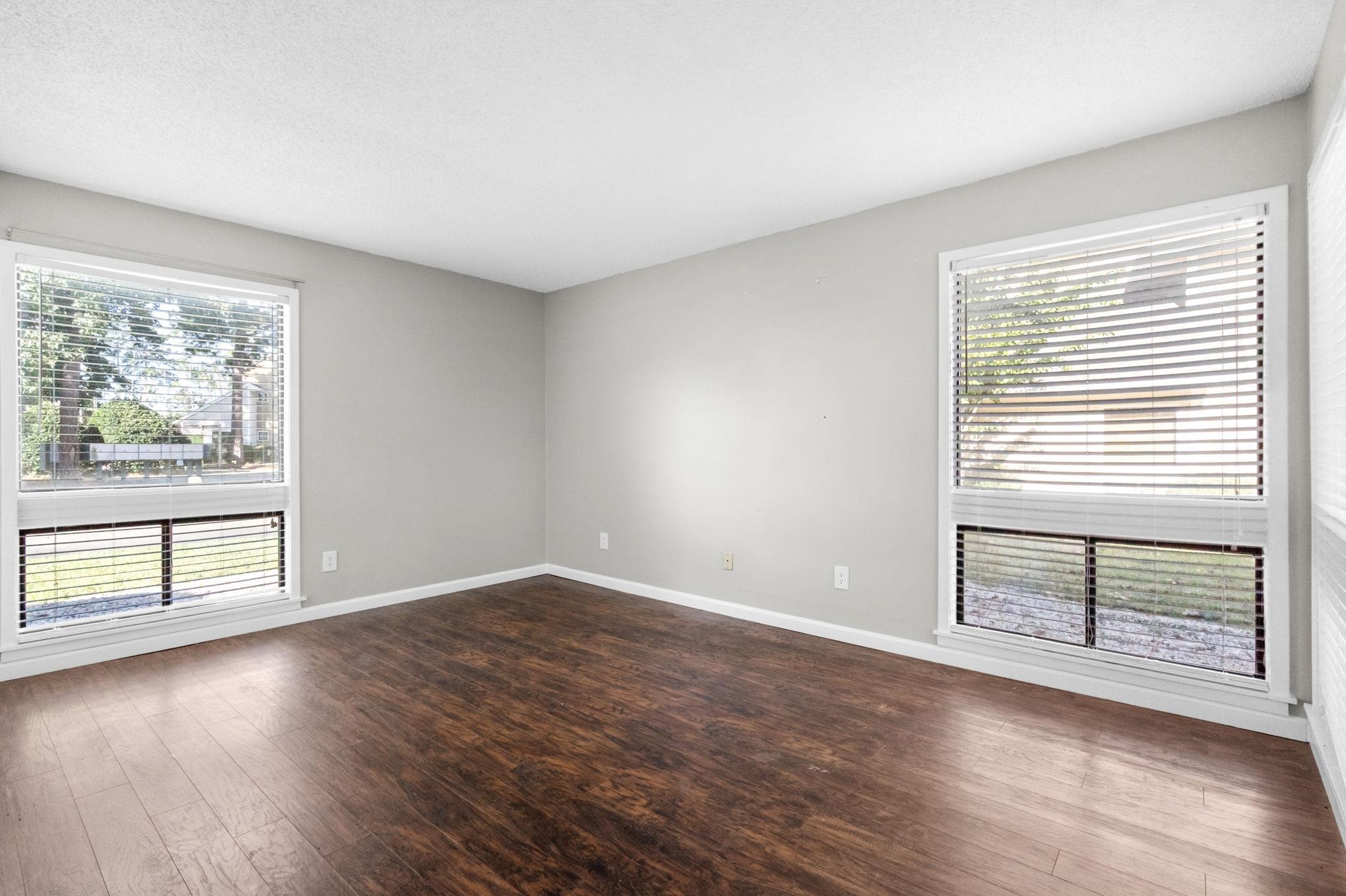 1025 Plantation Dr. Property Photo 35