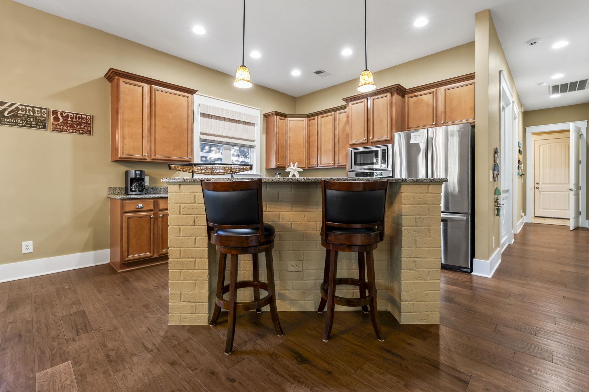 494 Banyan Place Property Photo 18