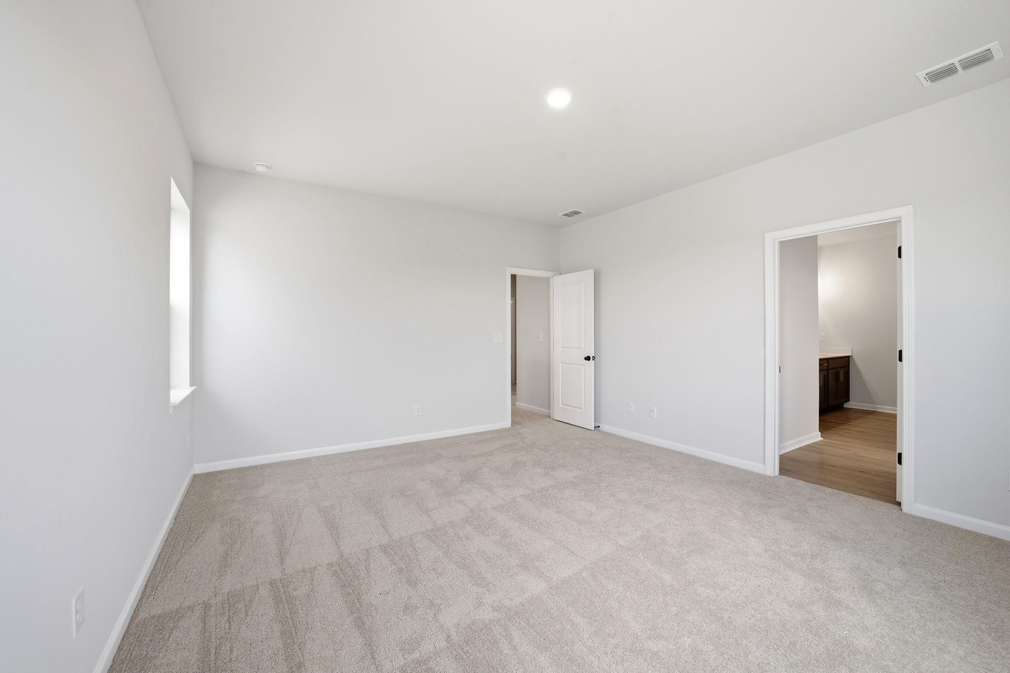 532 Waters Edge Dr. Property Photo 20