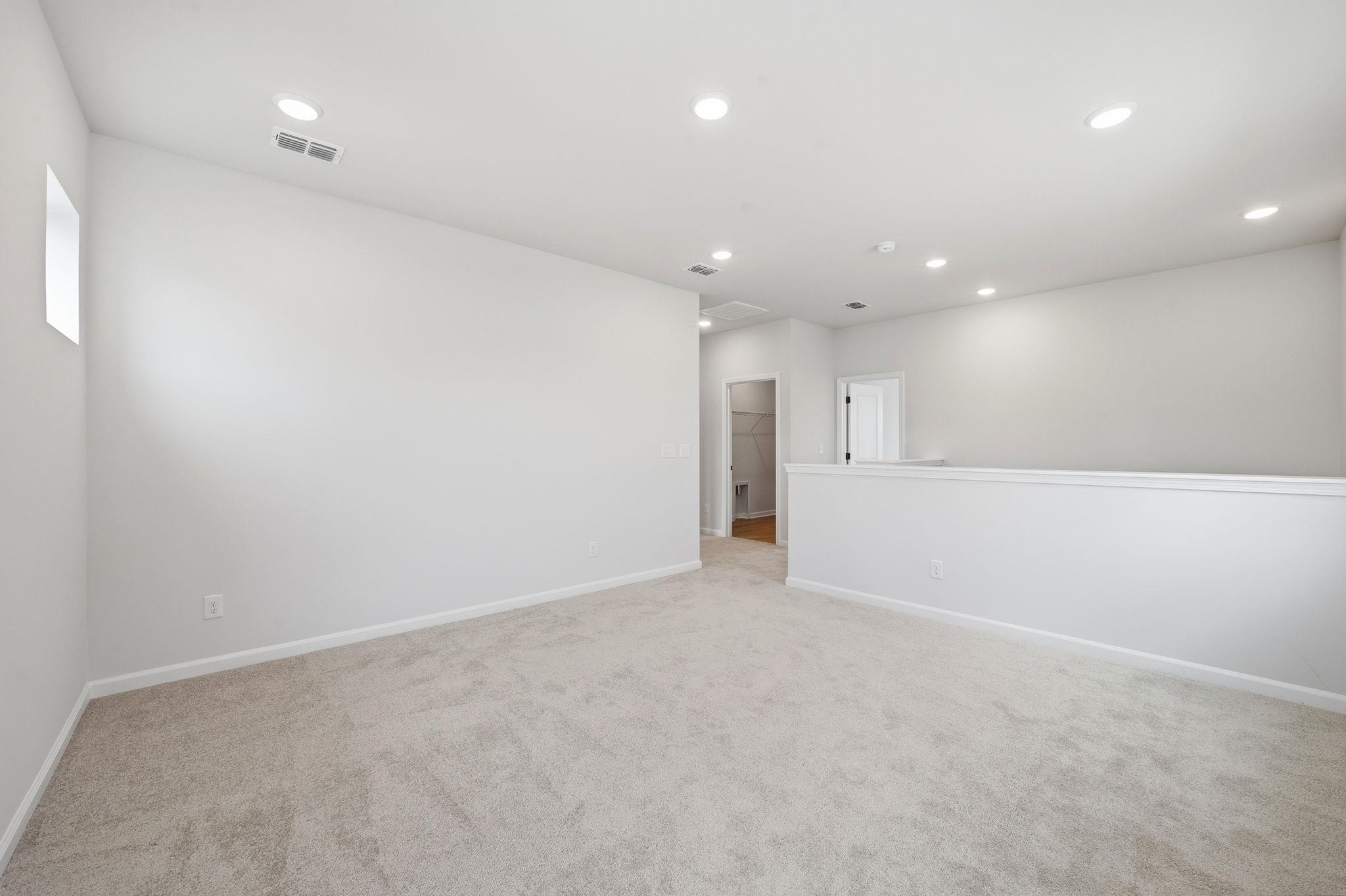 533 Waters Edge Dr. Property Photo 16