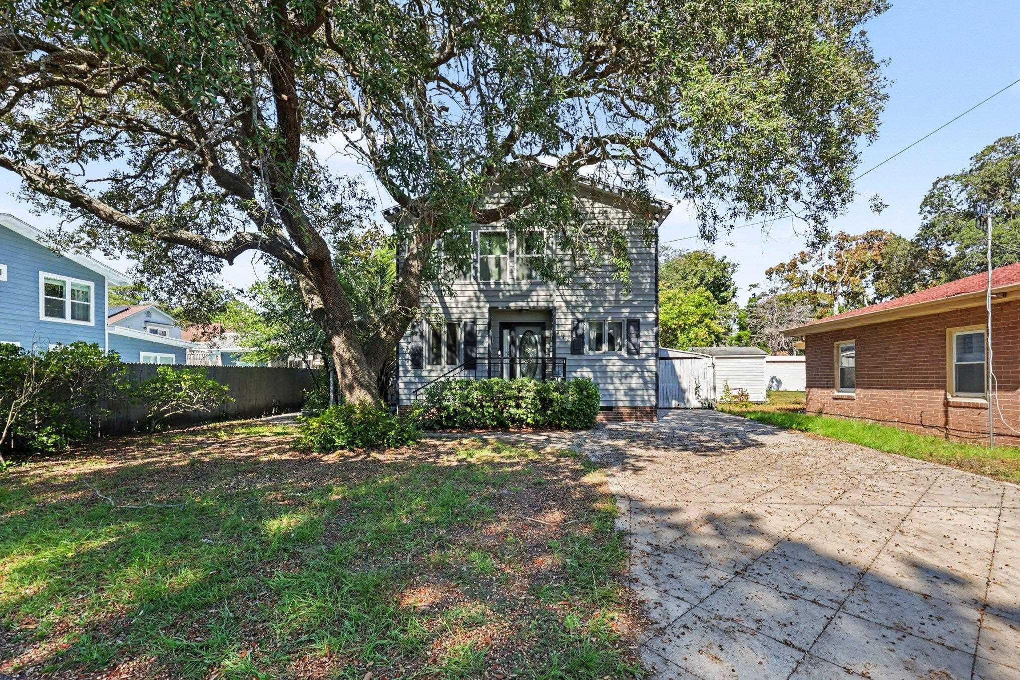 2706 Havens Dr. Property Photo 1