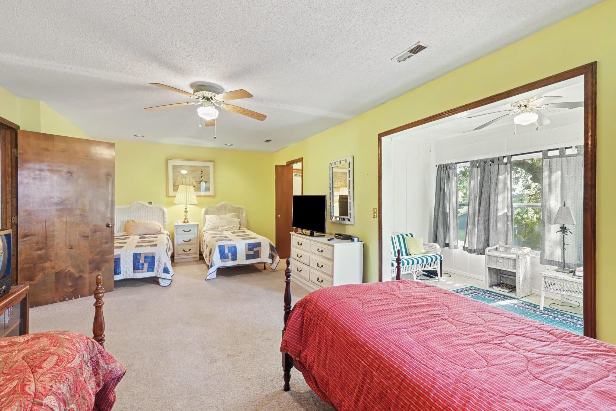 2706 Havens Dr. Property Photo 18