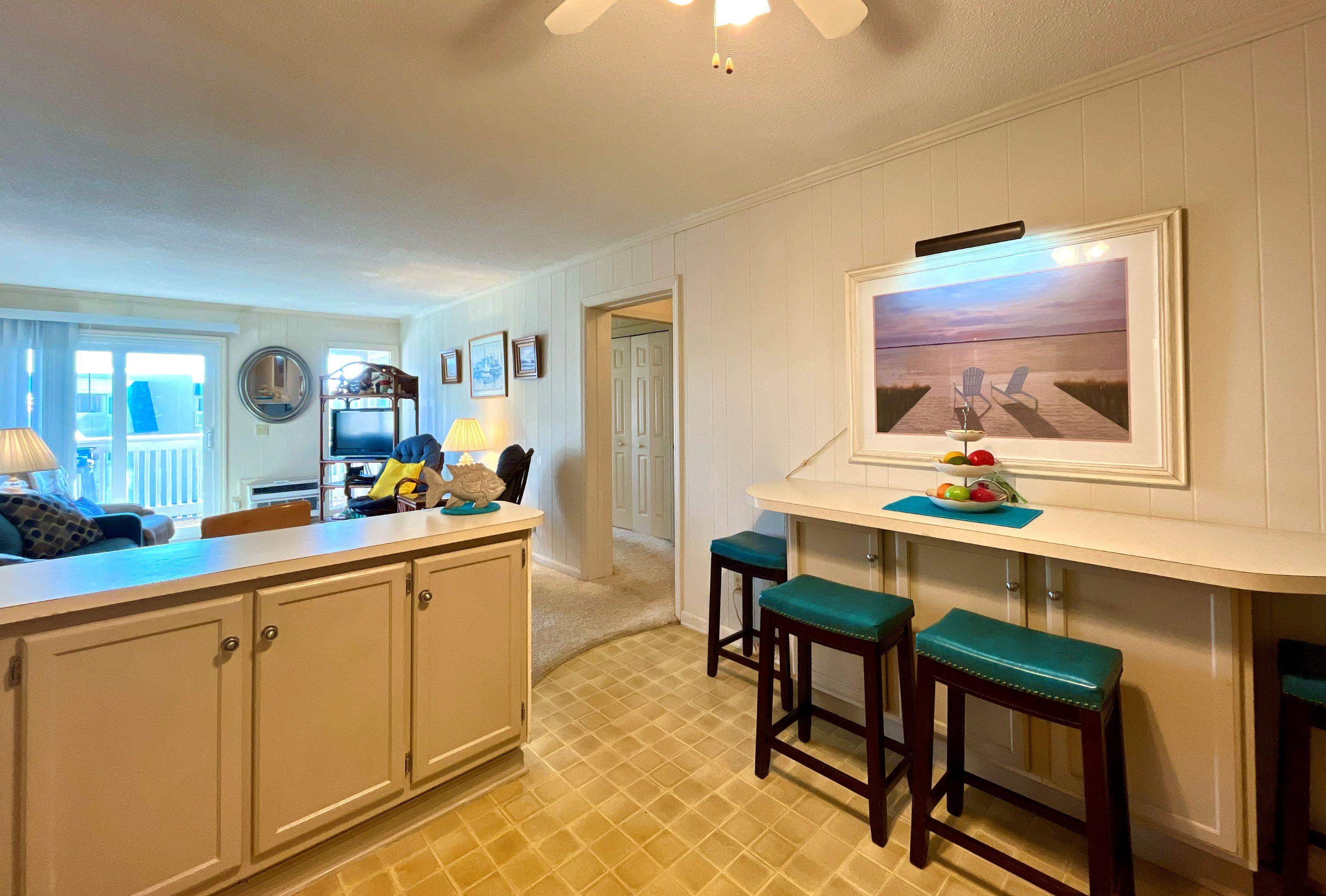 9660 Shore Dr. Property Photo 4