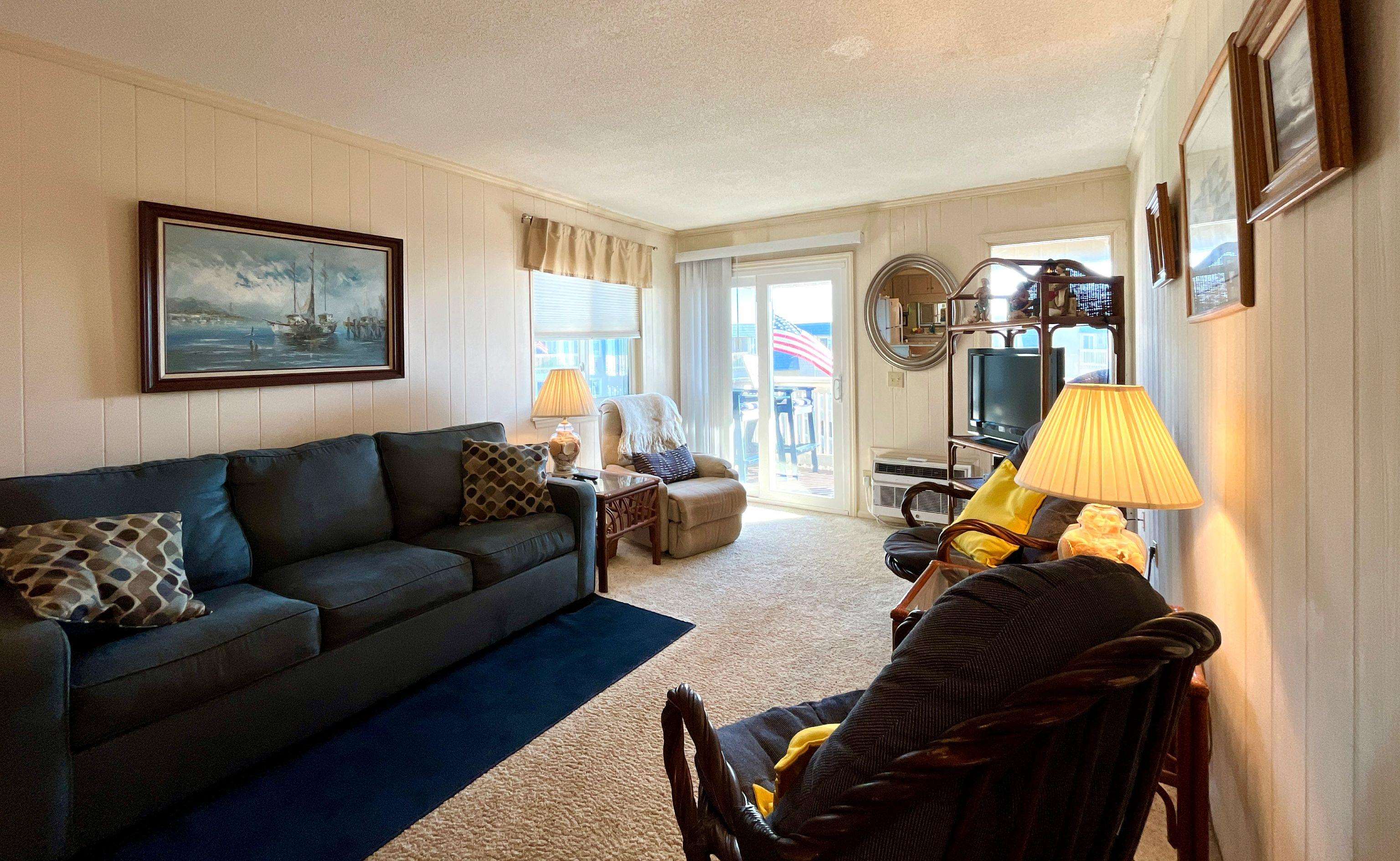 9660 Shore Dr. Property Photo 6