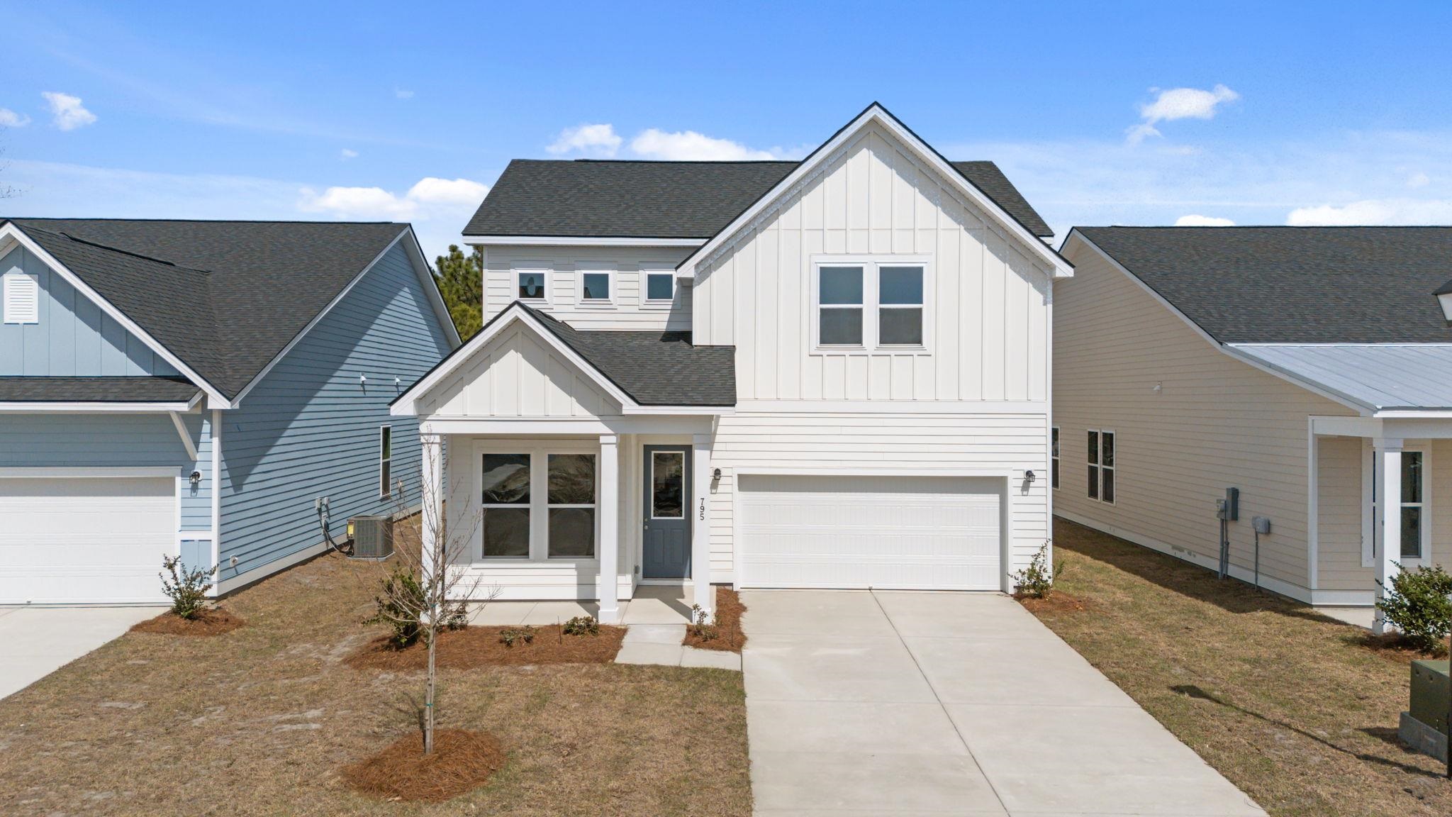 552 Waters Edge Dr. Property Photo 1