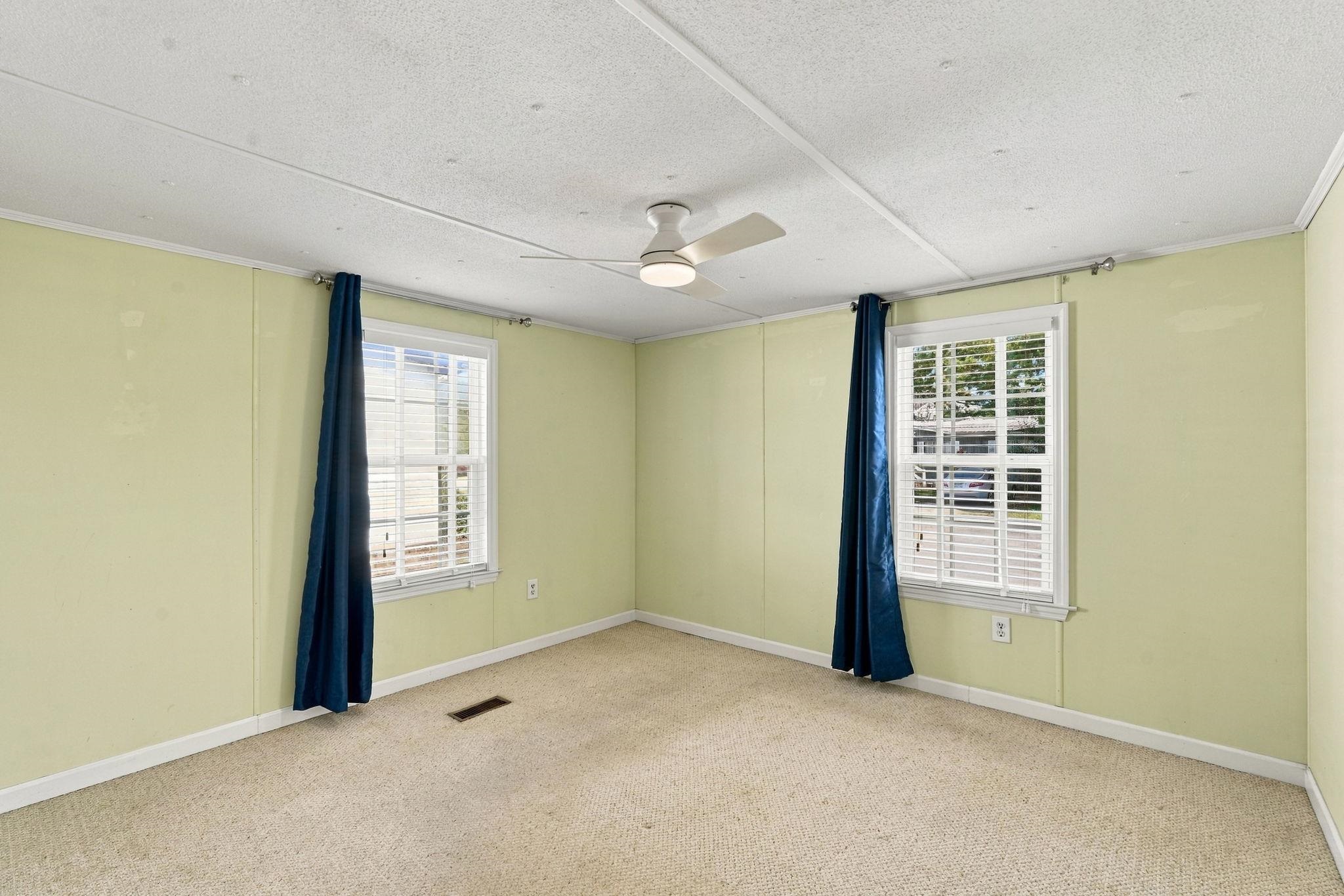 123 Queens Rd. Property Photo 5