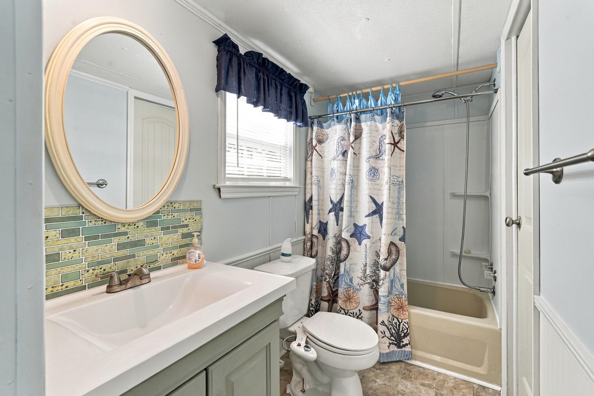 123 Queens Rd. Property Photo 17