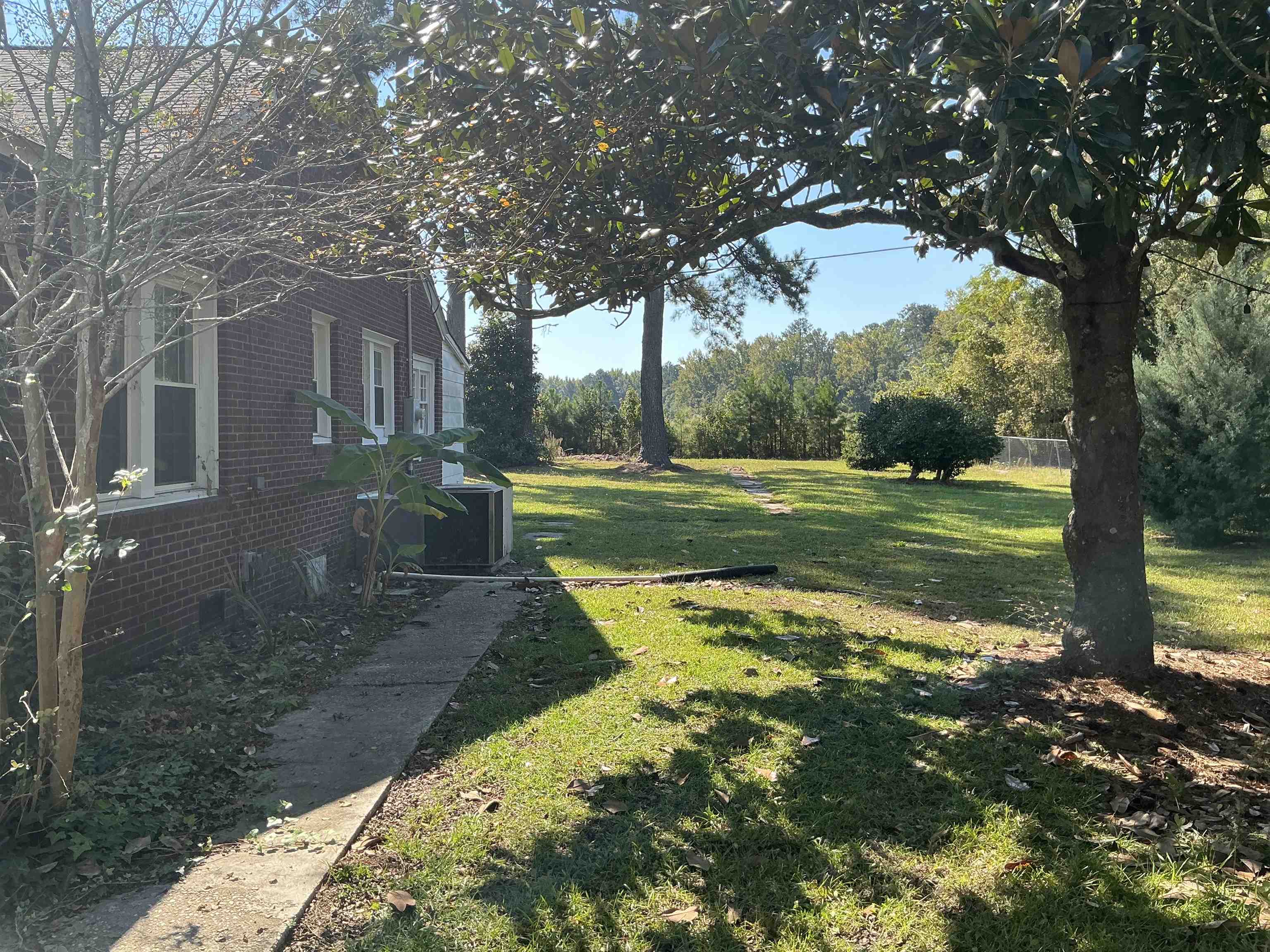 616 E Hampton St. Property Photo 6
