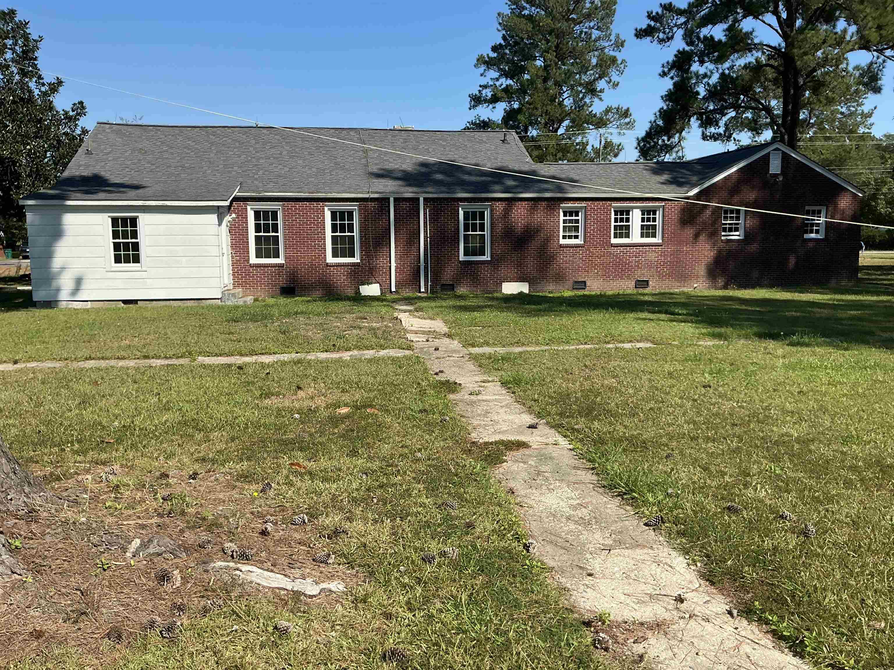 616 E Hampton St. Property Photo 11