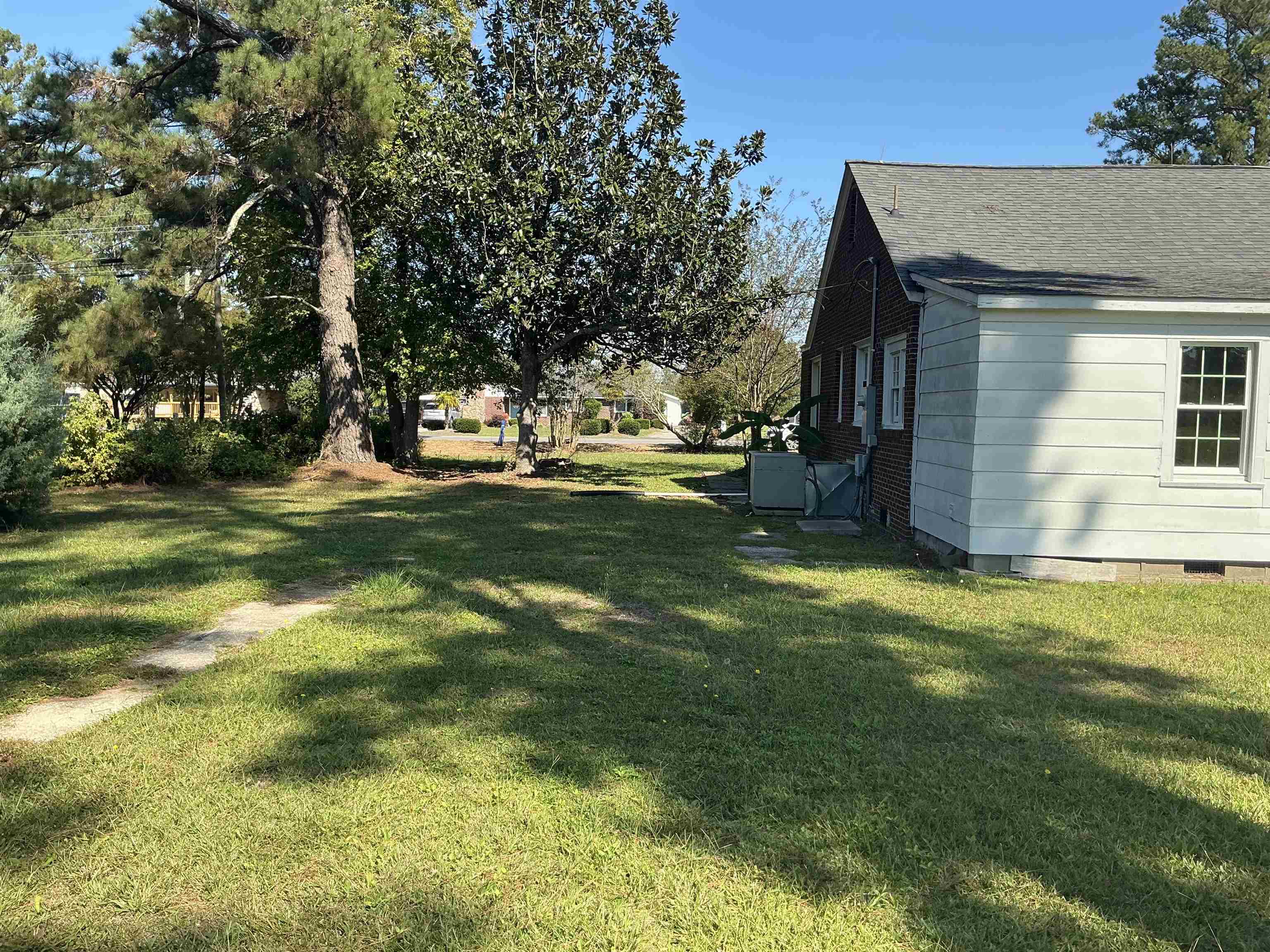 616 E Hampton St. Property Photo 14