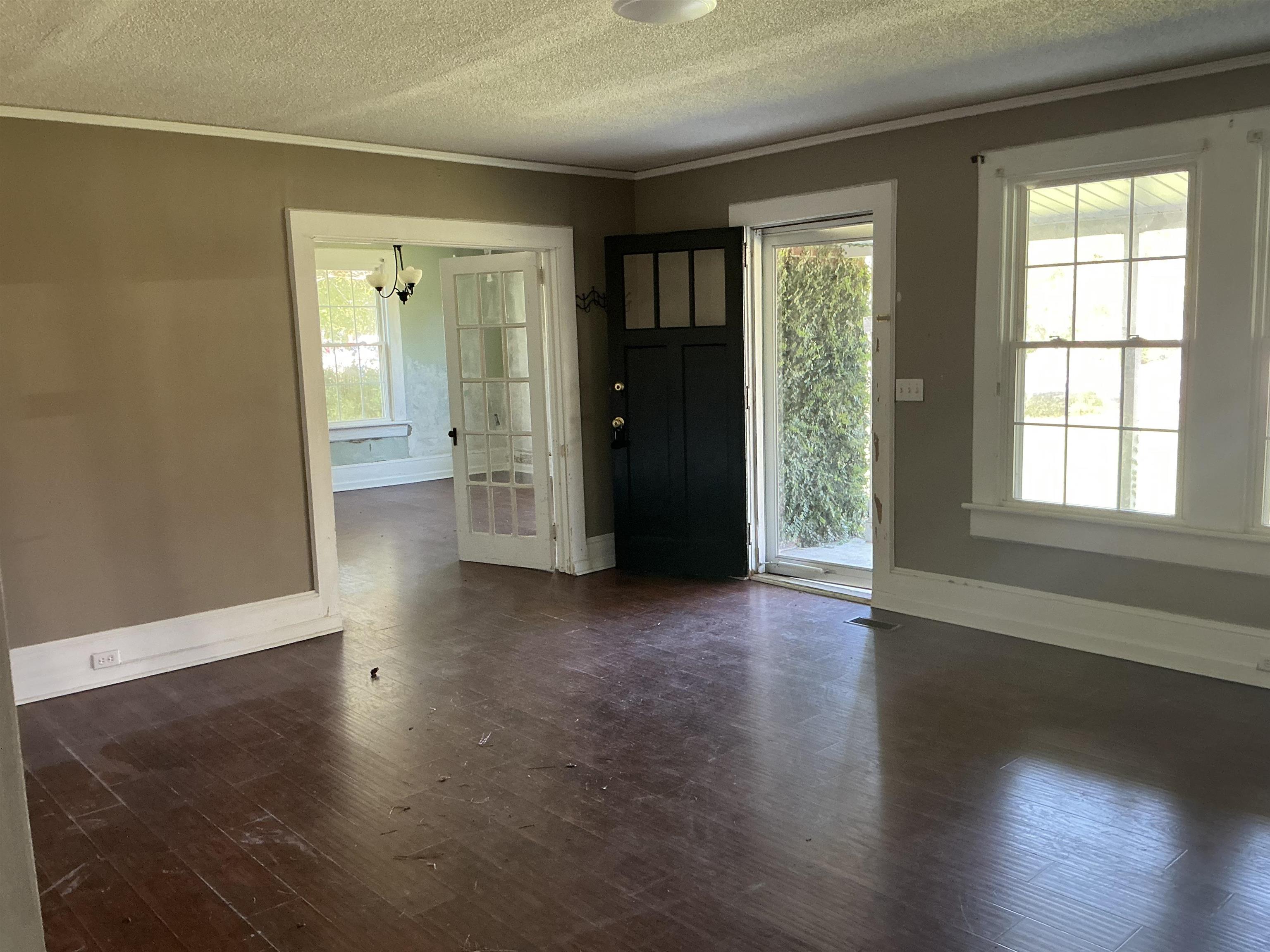 616 E Hampton St. Property Photo 16