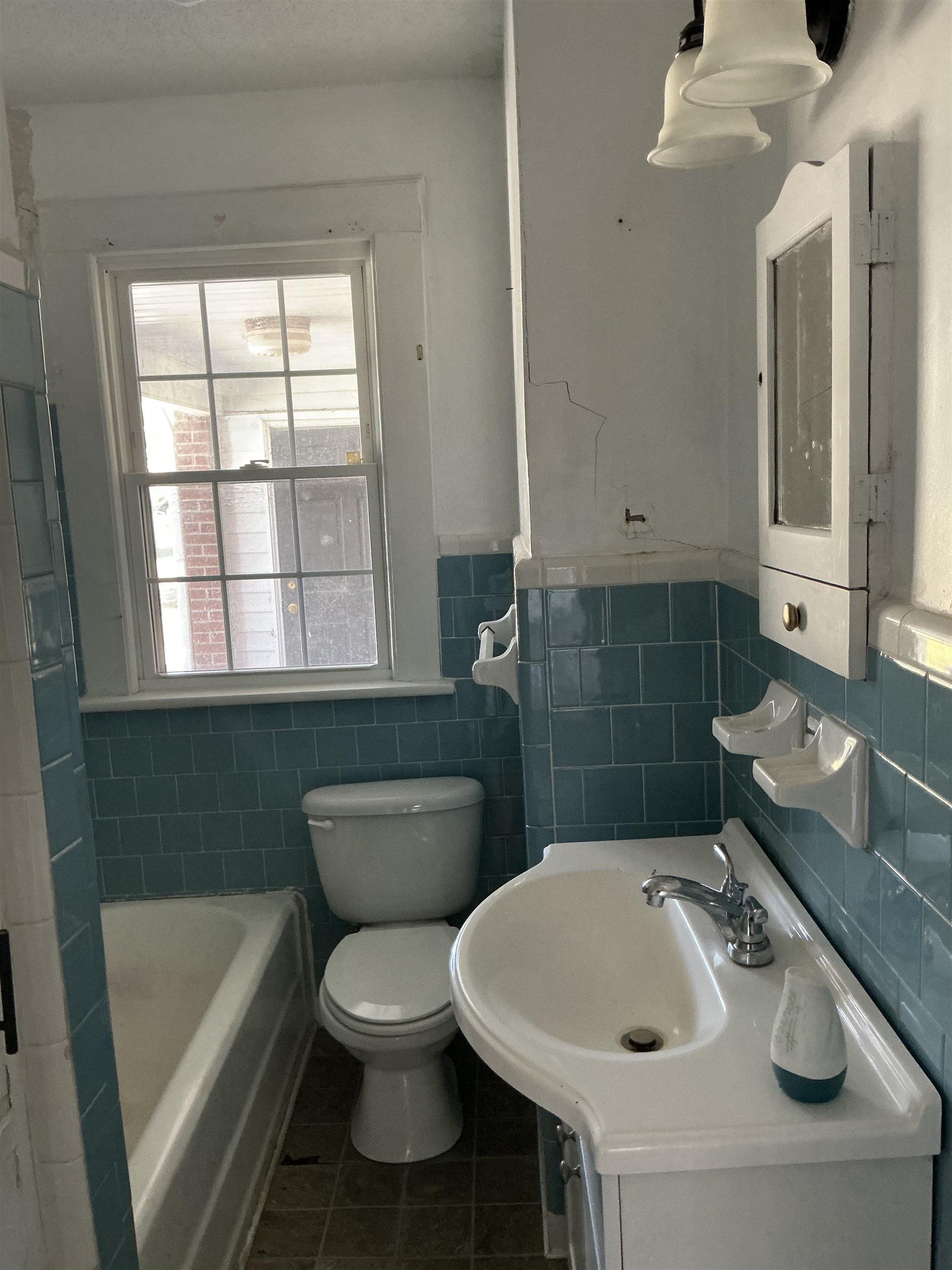 616 E Hampton St. Property Photo 23