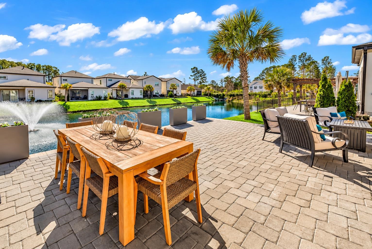 6722 Ocean Breeze Loop Property Photo 37