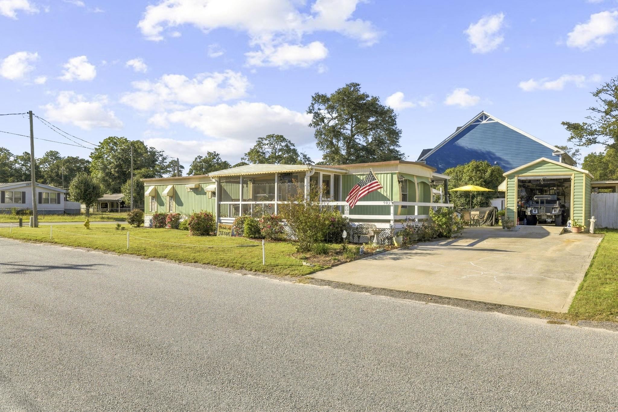 903 Seaside Dr. Property Photo 1