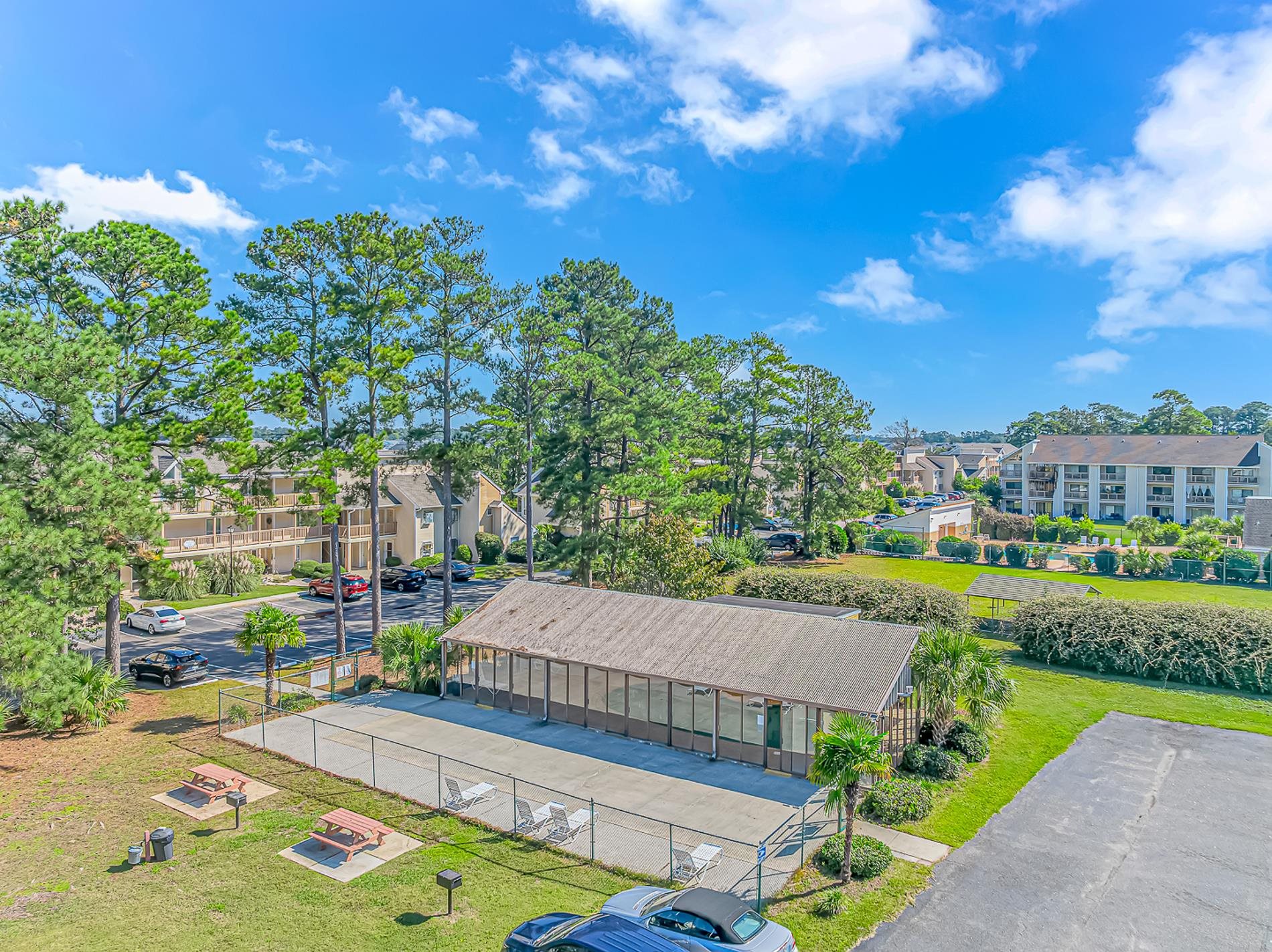 1025 Plantation Dr. W Property Photo 5
