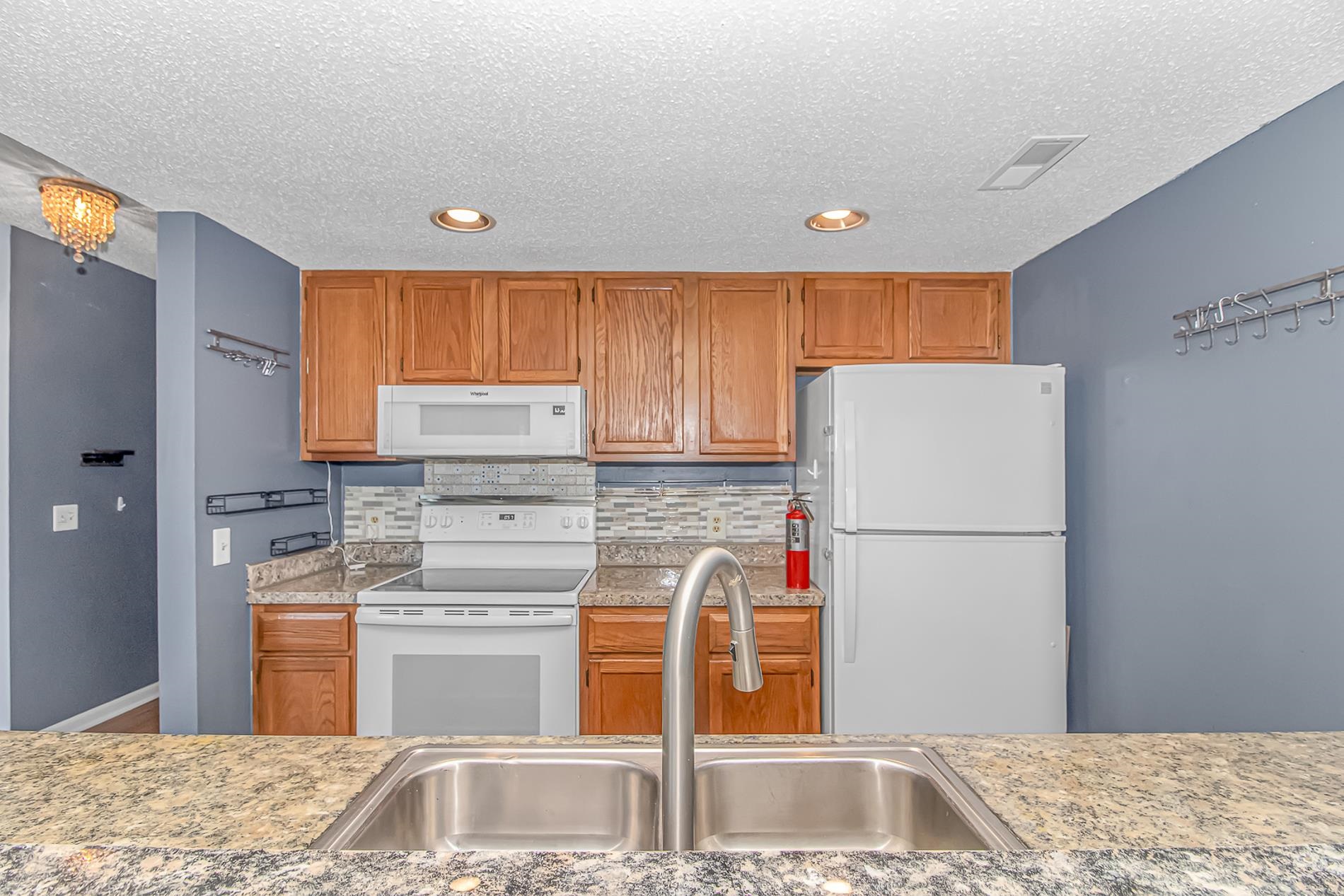 1025 Plantation Dr. W Property Photo 14
