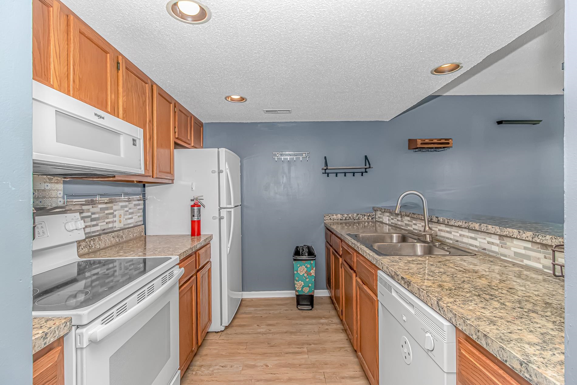 1025 Plantation Dr. W Property Photo 15