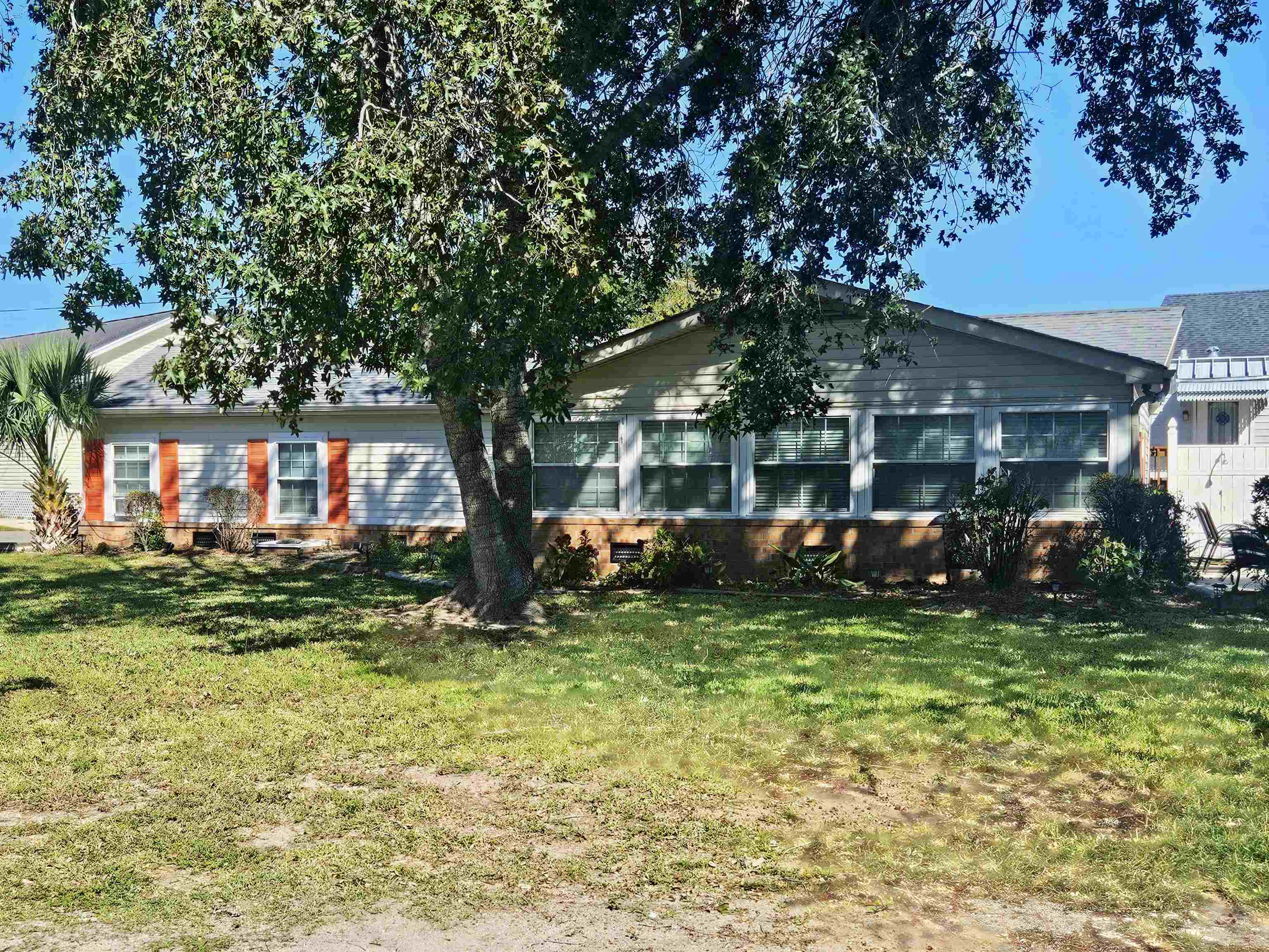 204 Flamingo Ct. Property Photo 1