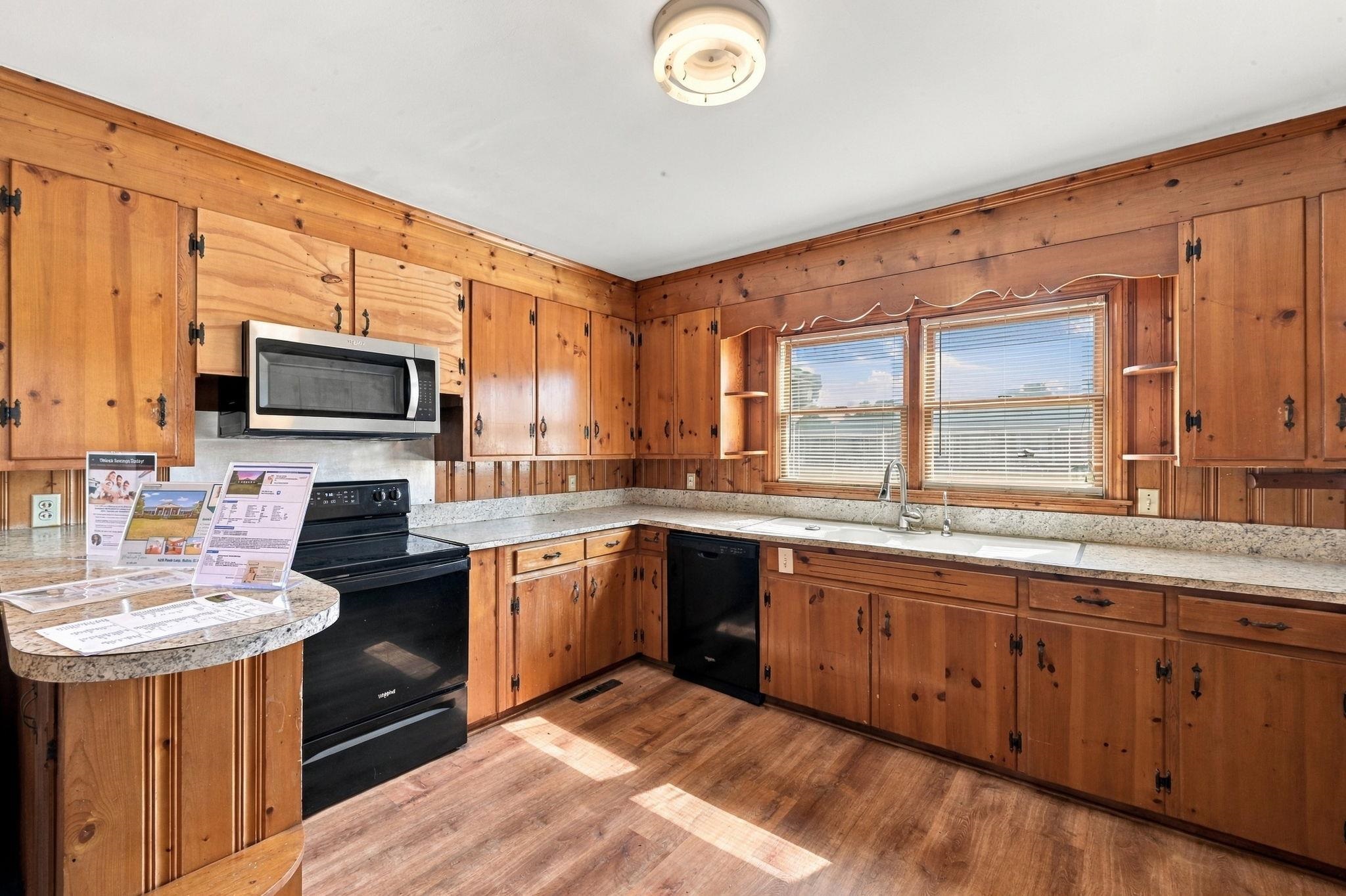 4218 Poole Loop Property Photo 16