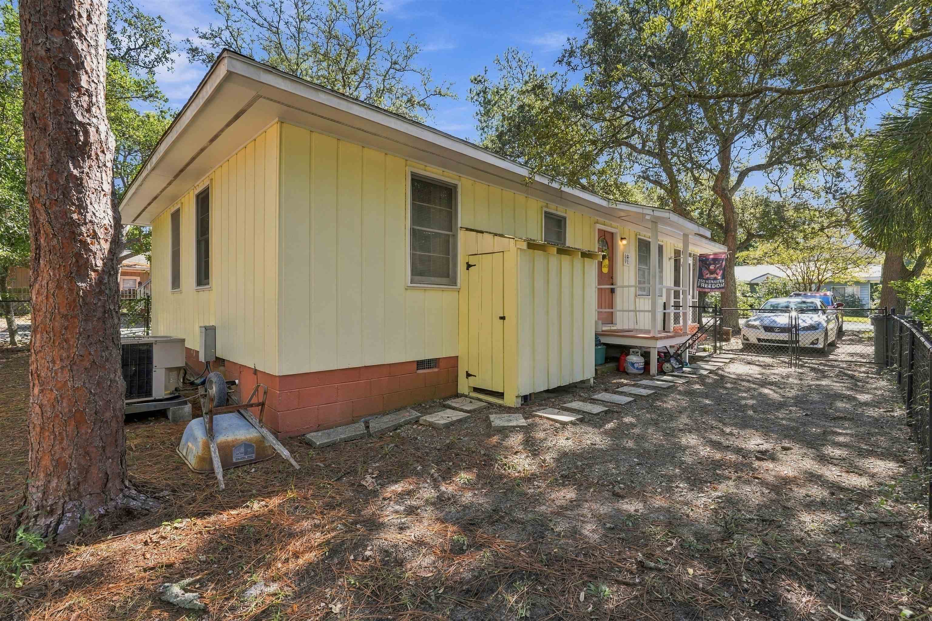 1618 Hillside Dr. S Property Photo 25