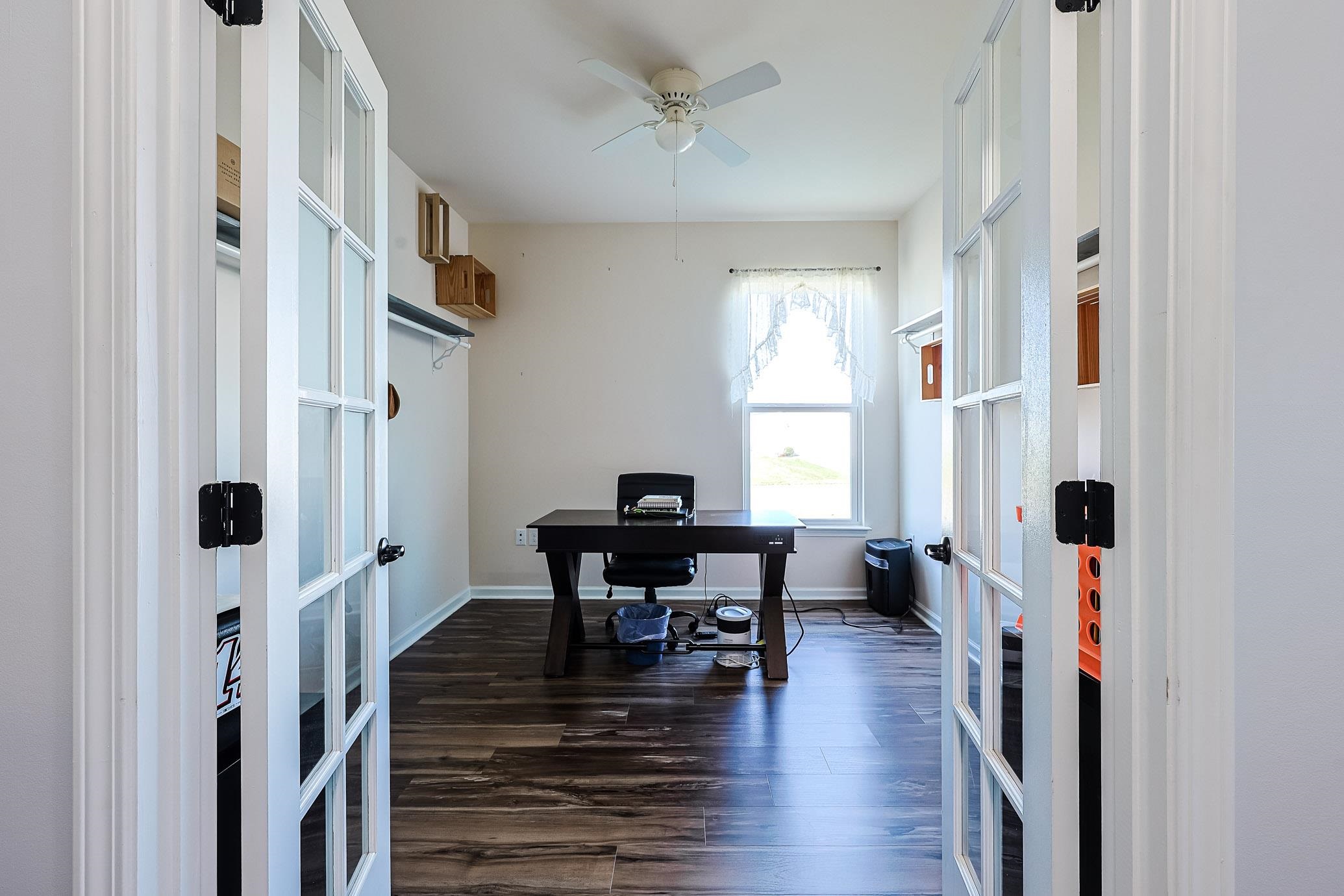 1076 Caprisia Loop Property Photo 32