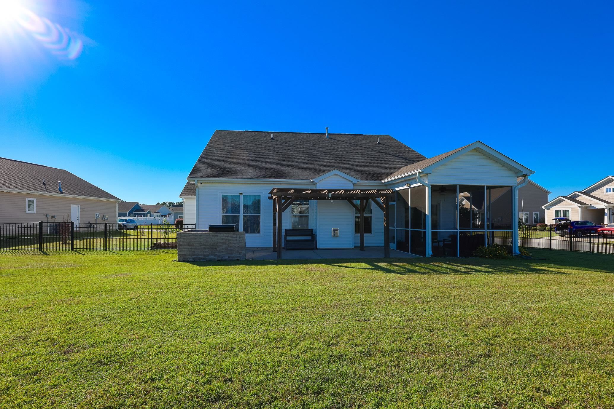1076 Caprisia Loop Property Photo 42