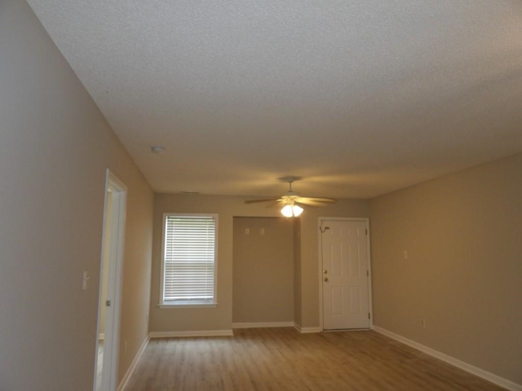 474 Andorra St. Property Photo 3